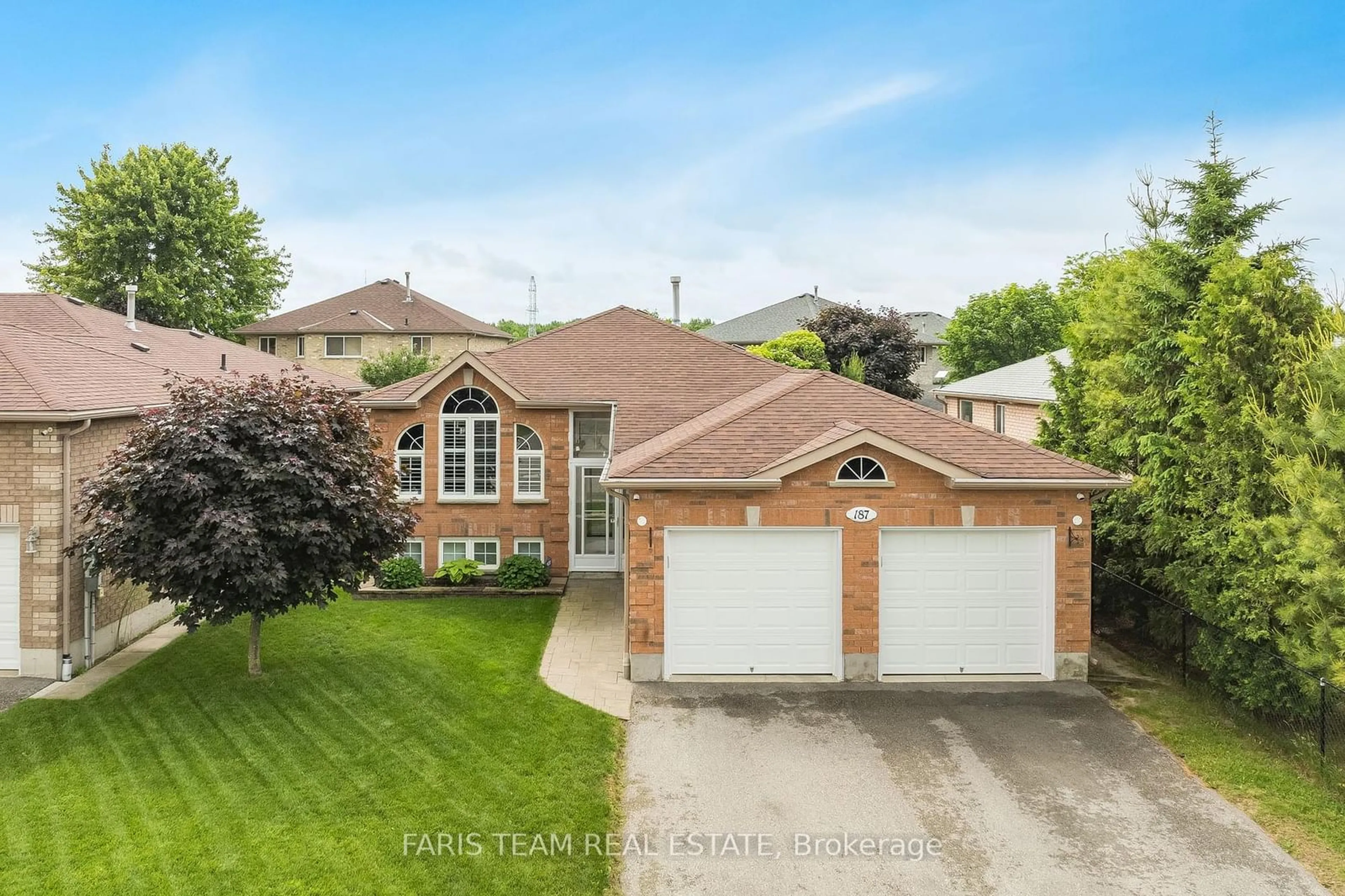 Frontside or backside of a home, the street view for 187 Sproule Dr, Barrie Ontario L4N 0P8