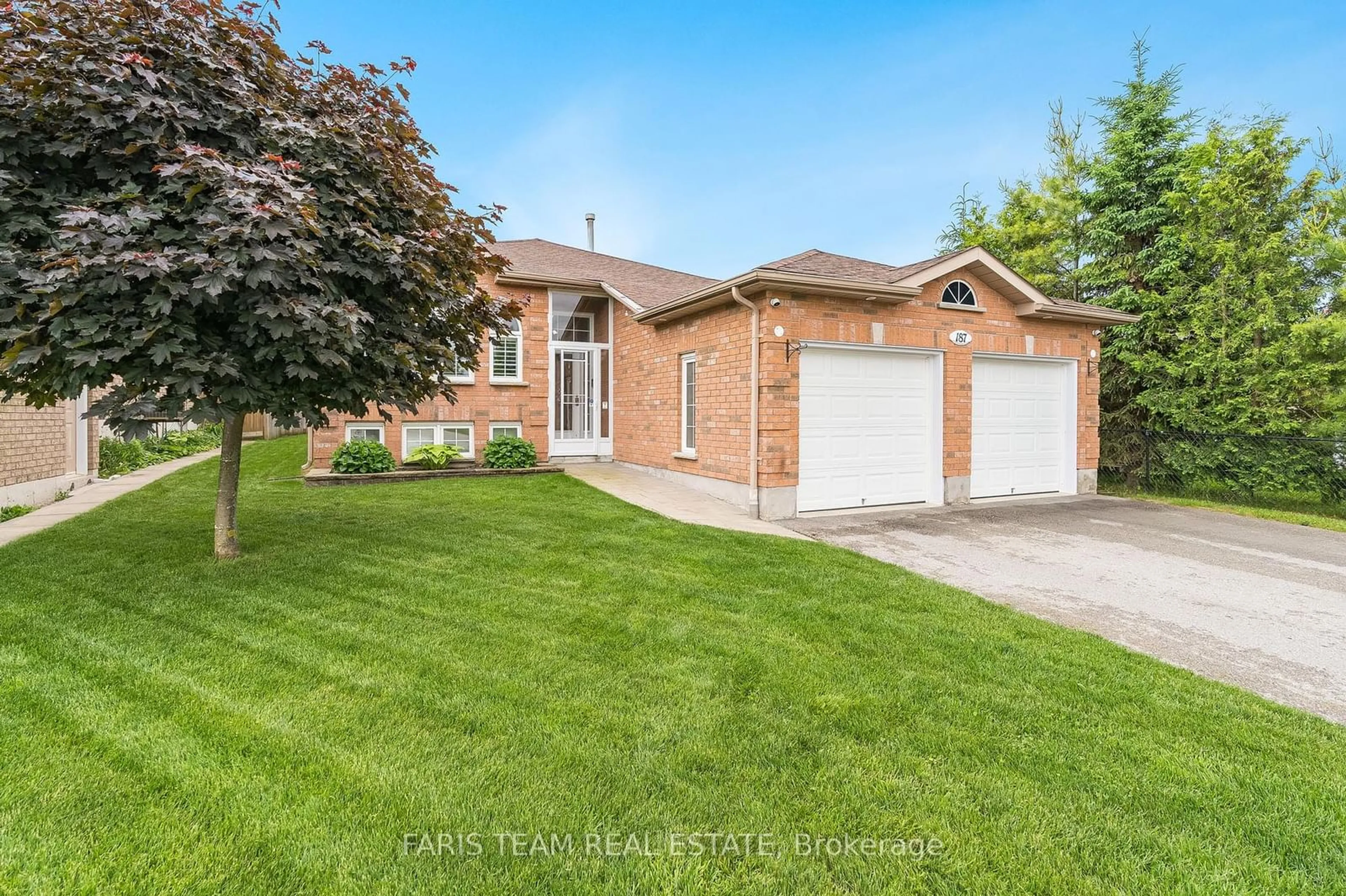 Frontside or backside of a home, the fenced backyard for 187 Sproule Dr, Barrie Ontario L4N 0P8