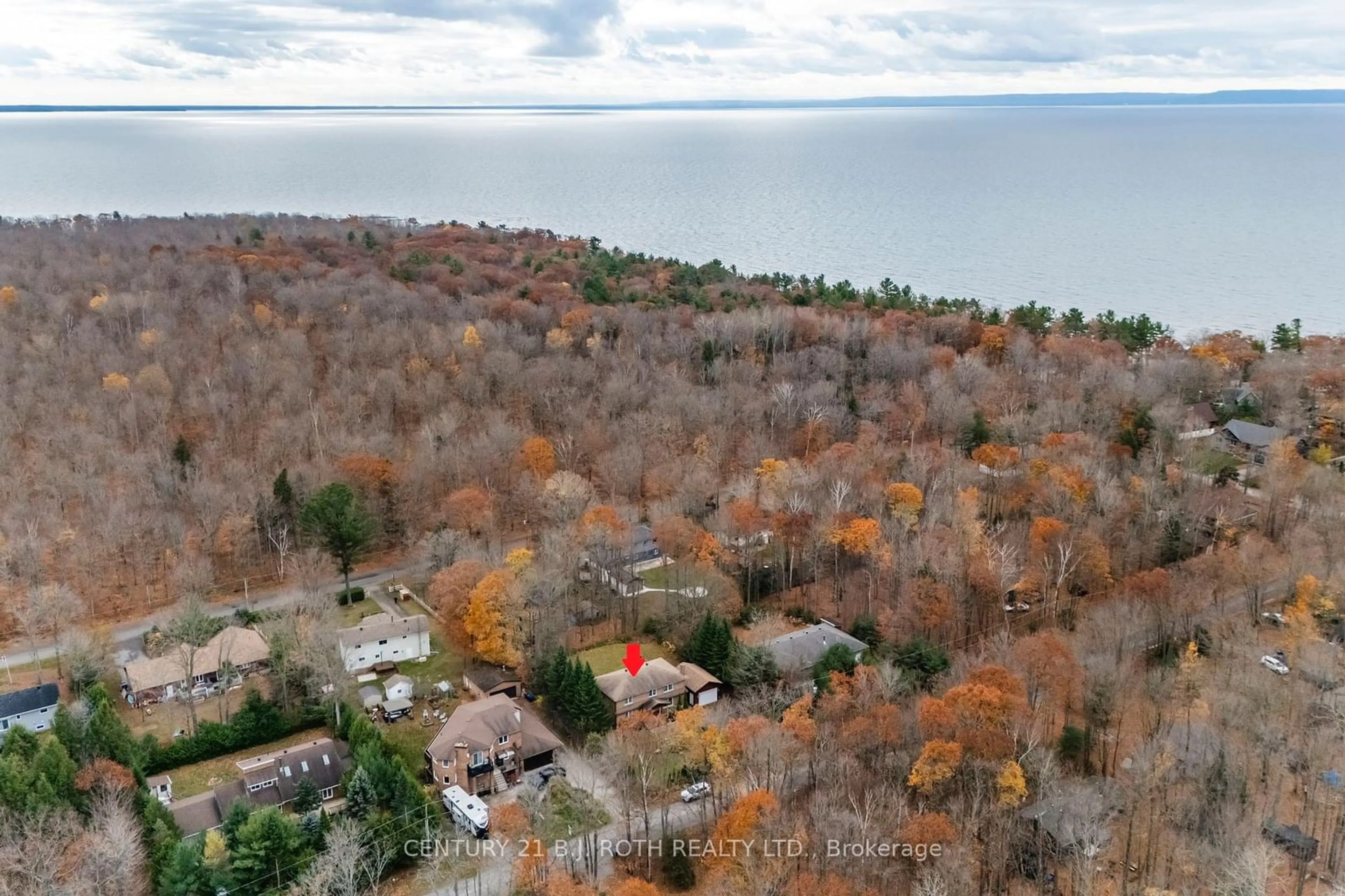 A pic from exterior of the house or condo, lake for 140 Wolfe Tr, Tiny Ontario L9M 0H7