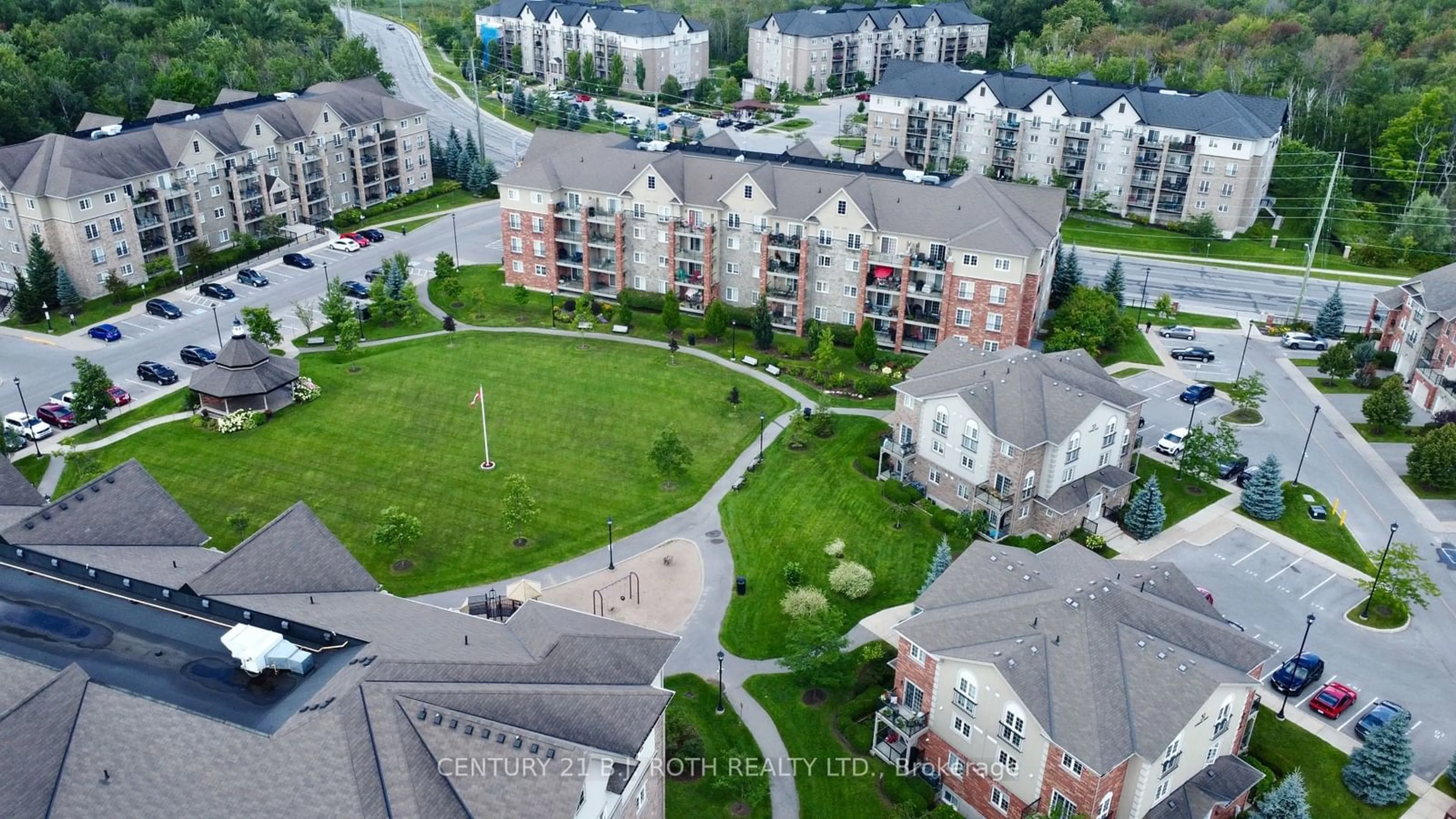 A pic from exterior of the house or condo, mountain for 51 Ferndale Dr #6, Barrie Ontario L4N 5W9