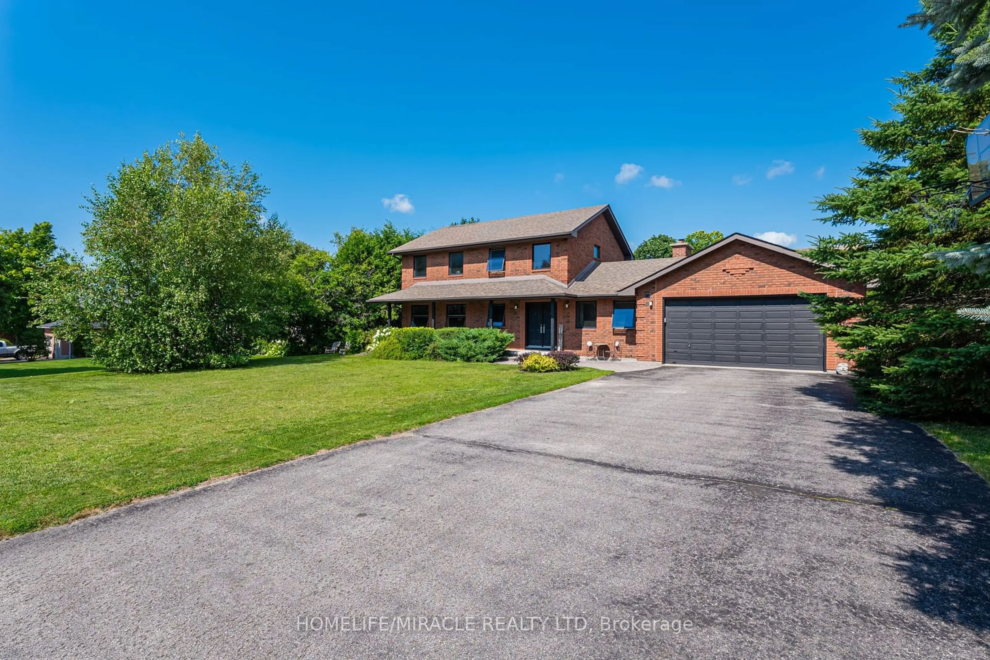 Frontside or backside of a home, cottage for 71 Nicholson Cres, Springwater Ontario L9X 0G9