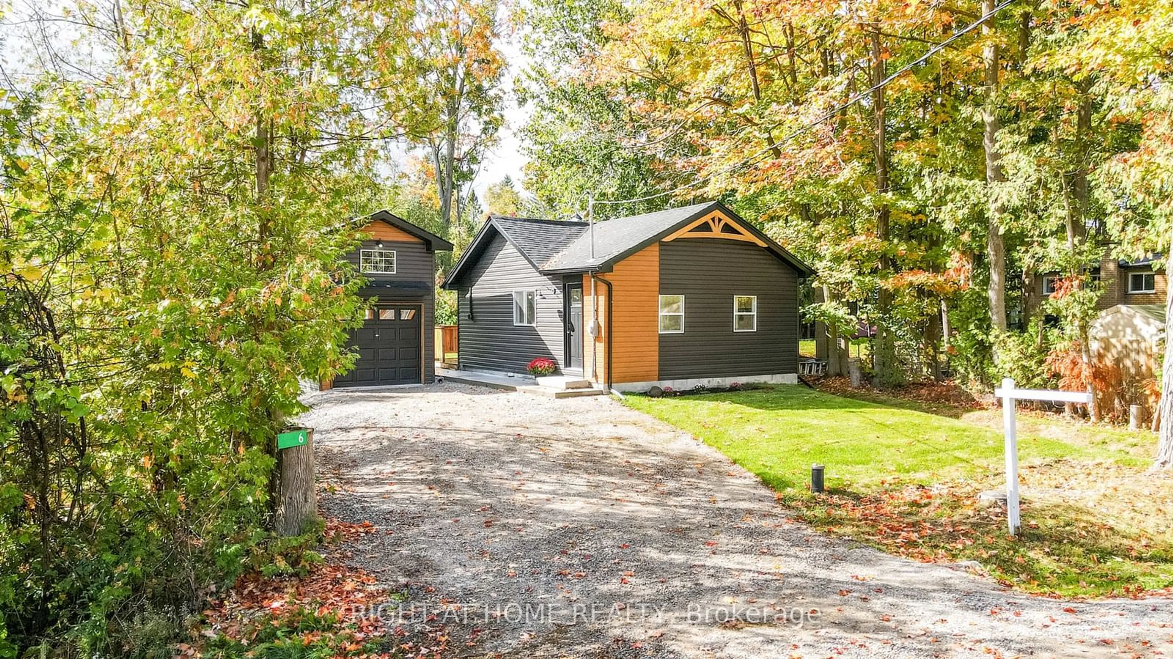 Frontside or backside of a home, cottage for 6 Blackman Blvd, Oro-Medonte Ontario L0L 1T0