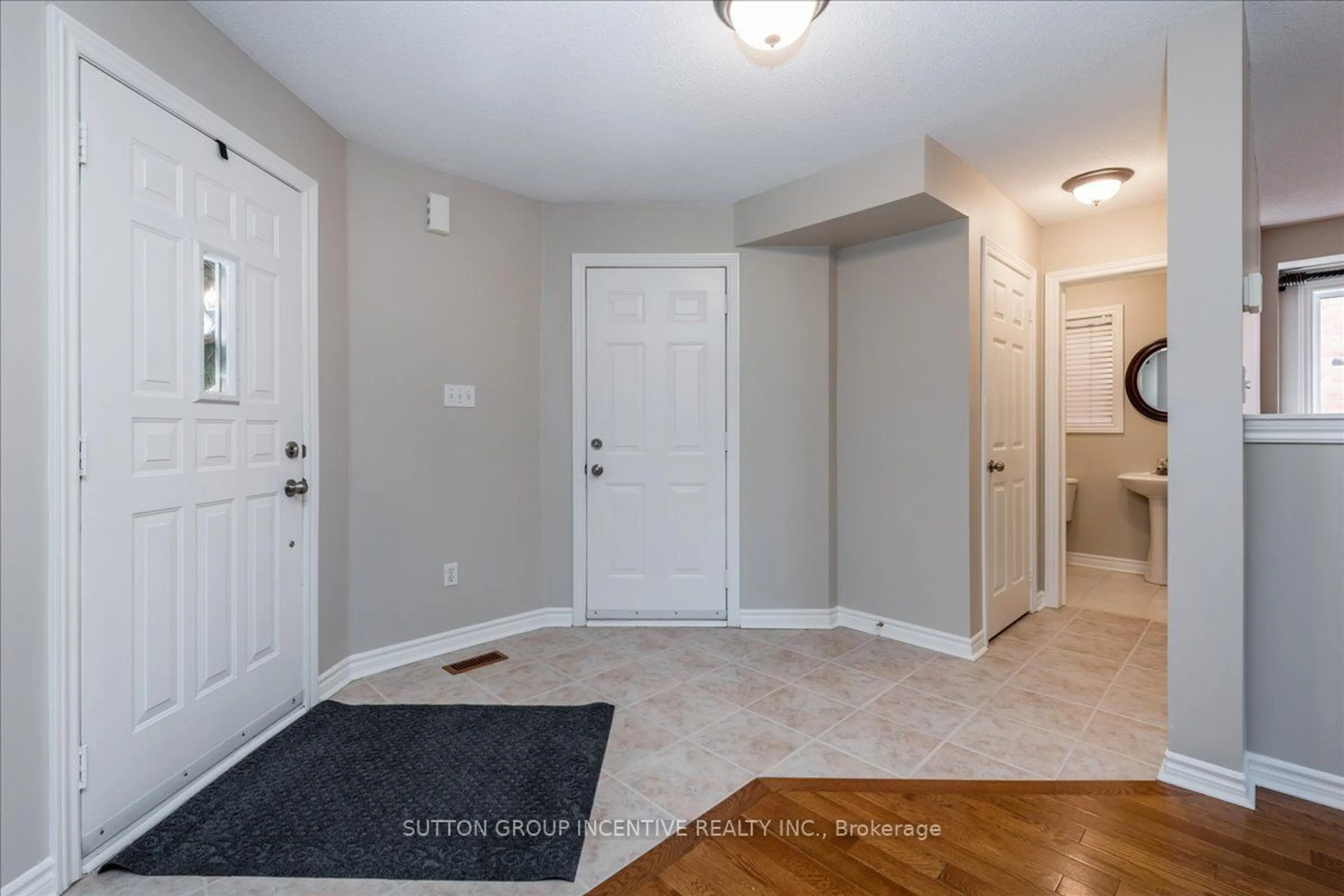 Indoor entryway, wood floors for 40 Livia Herman Way, Barrie Ontario L4M 6X1