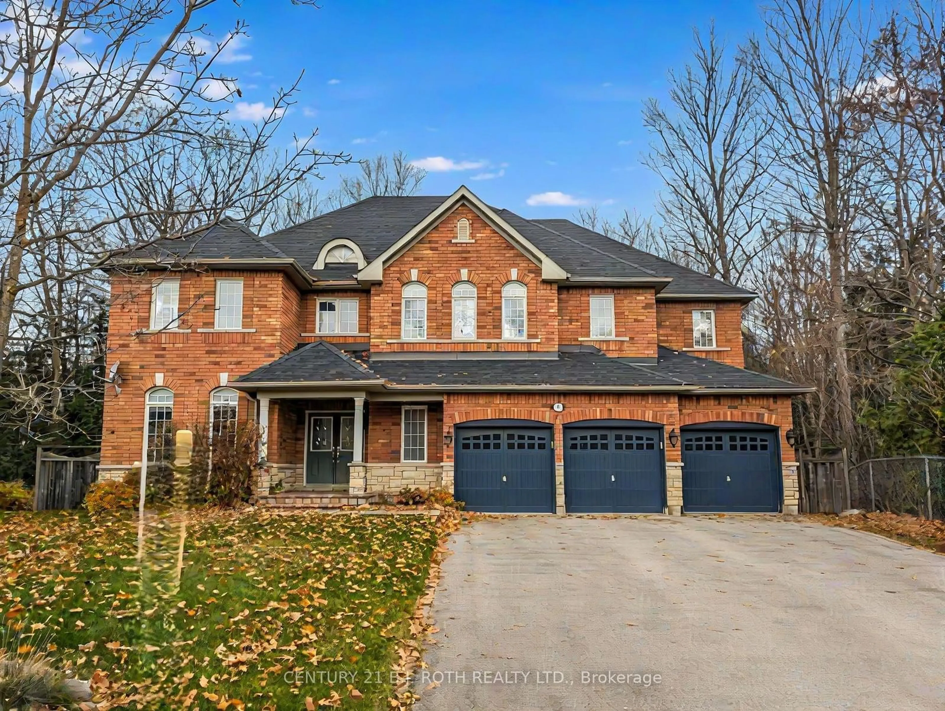 Home with brick exterior material for 41 Camelot Sq, Barrie Ontario L4M 0C3