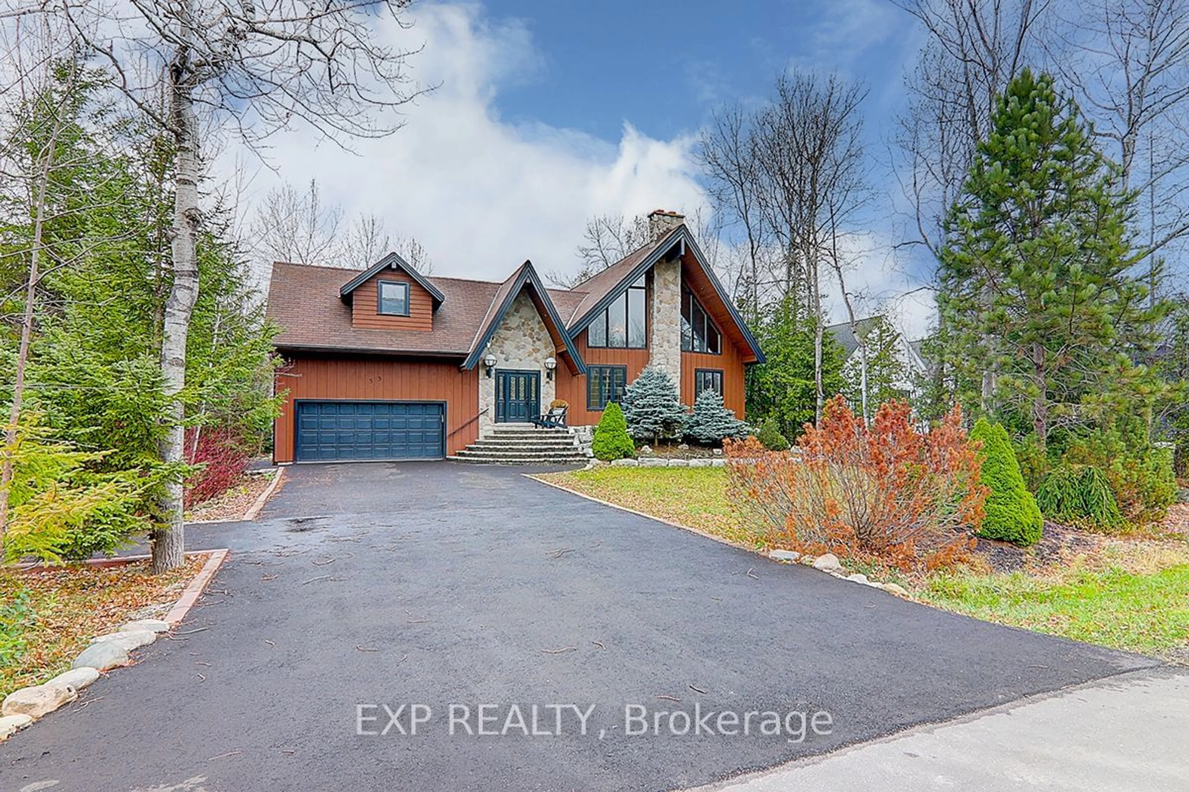 Frontside or backside of a home, cottage for 53 Broadview St, Collingwood Ontario L9Y 0X2