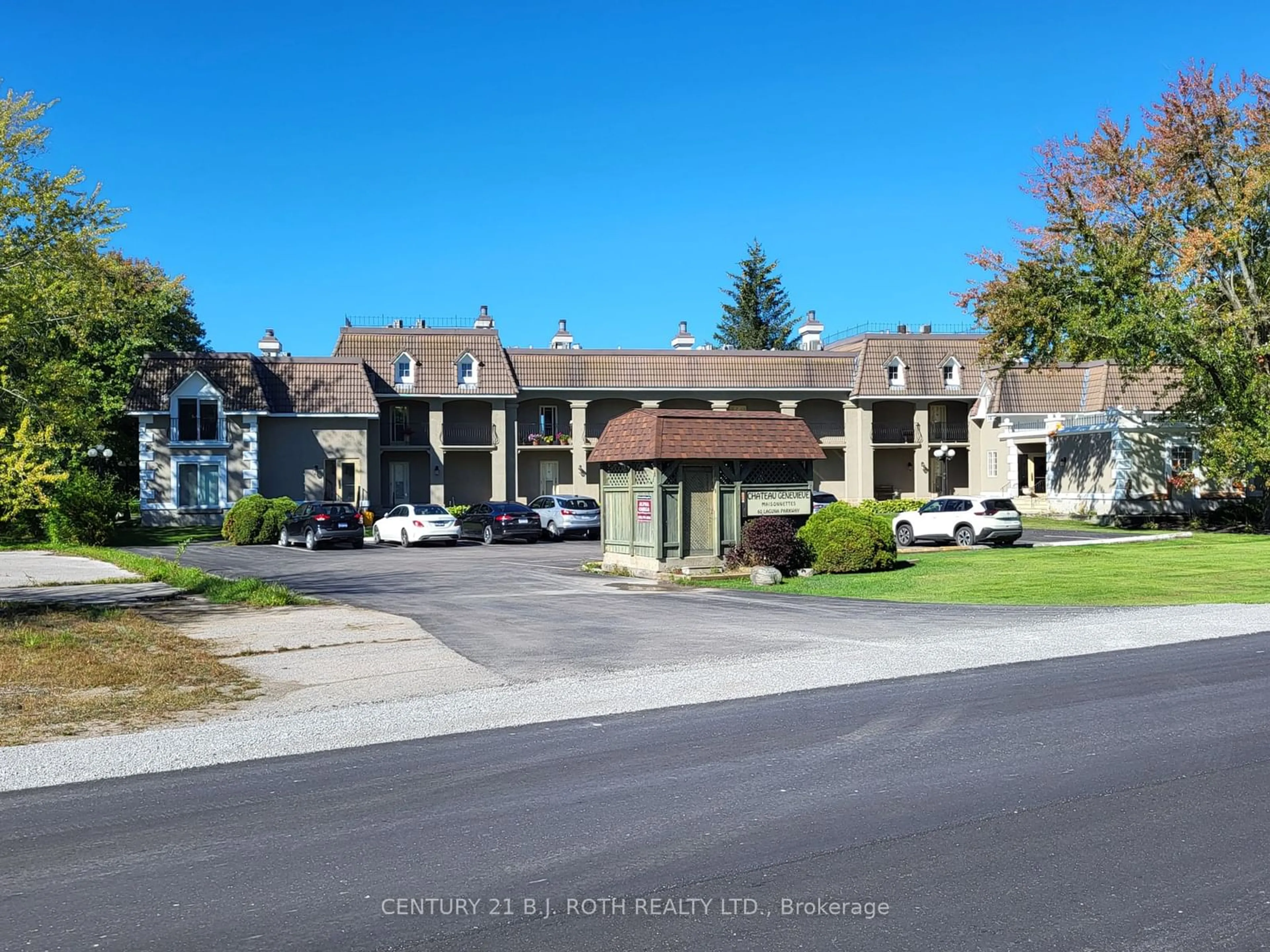 A pic from exterior of the house or condo, the street view for 60 Laguna Pkwy #25, Ramara Ontario L0K 1B0