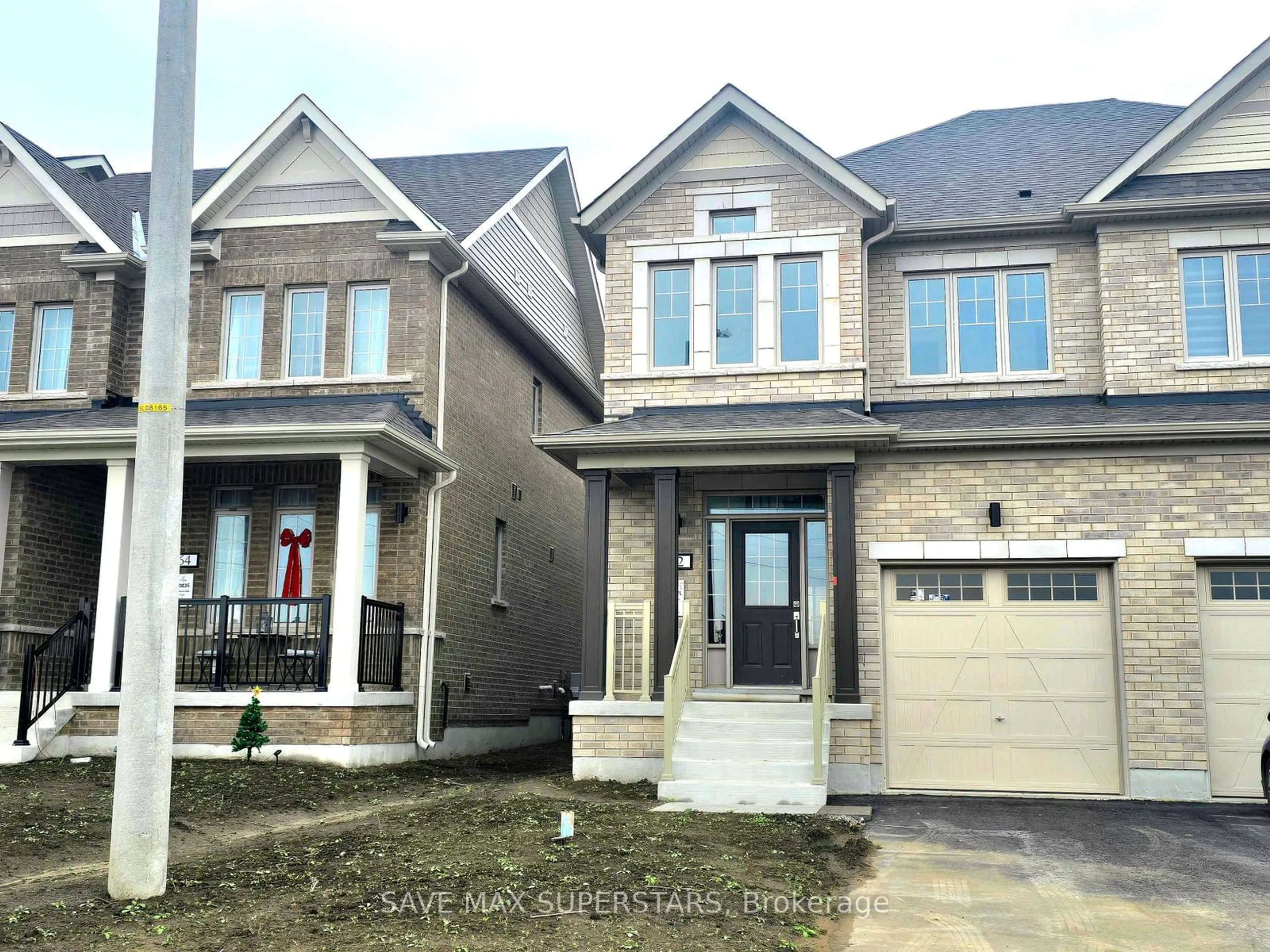 Home with brick exterior material for 62 West Oak Tr, Barrie Ontario L9J 0K8