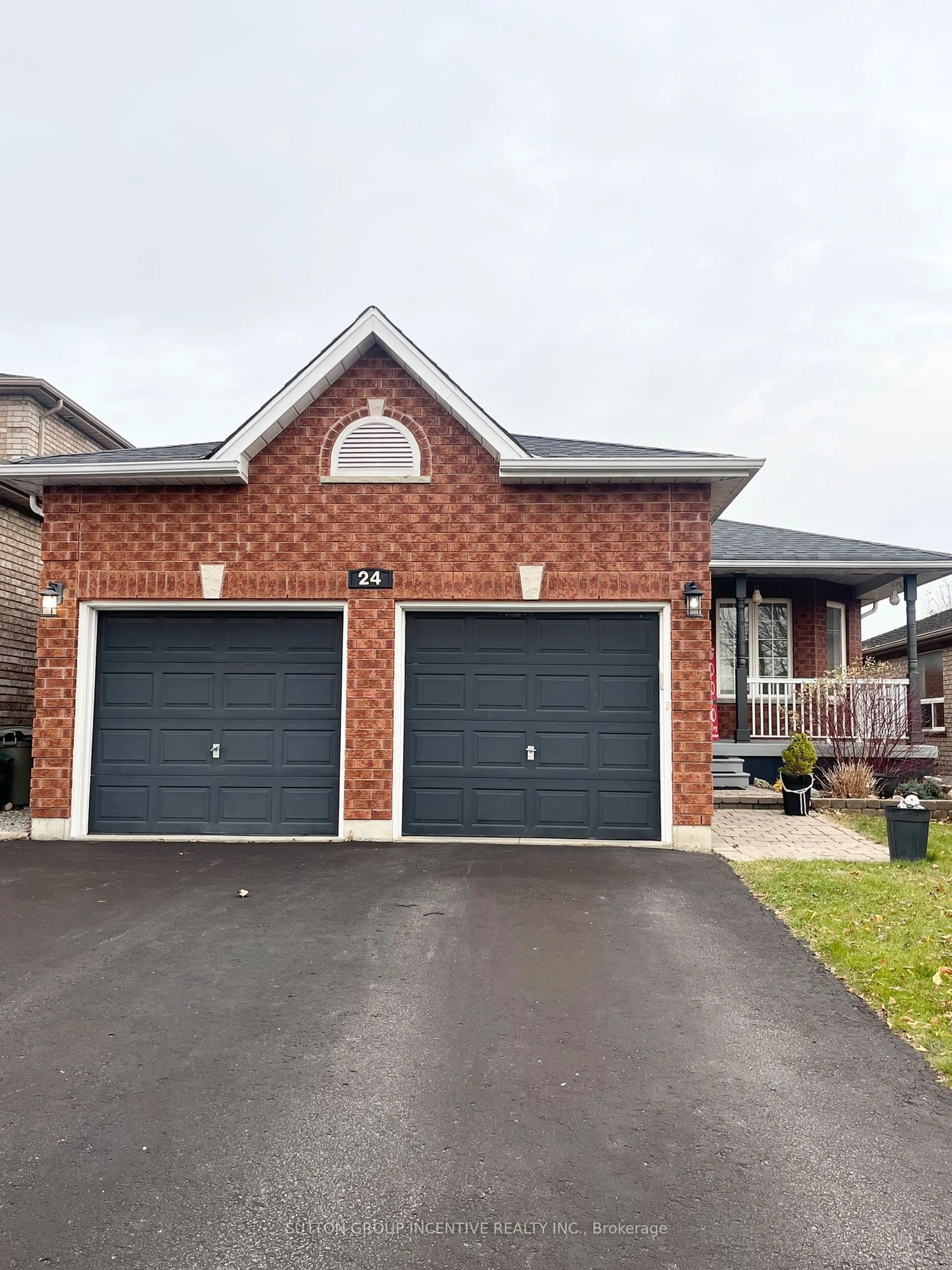 Home with brick exterior material for 24 Ruffet Dr, Barrie Ontario L4N 0P1