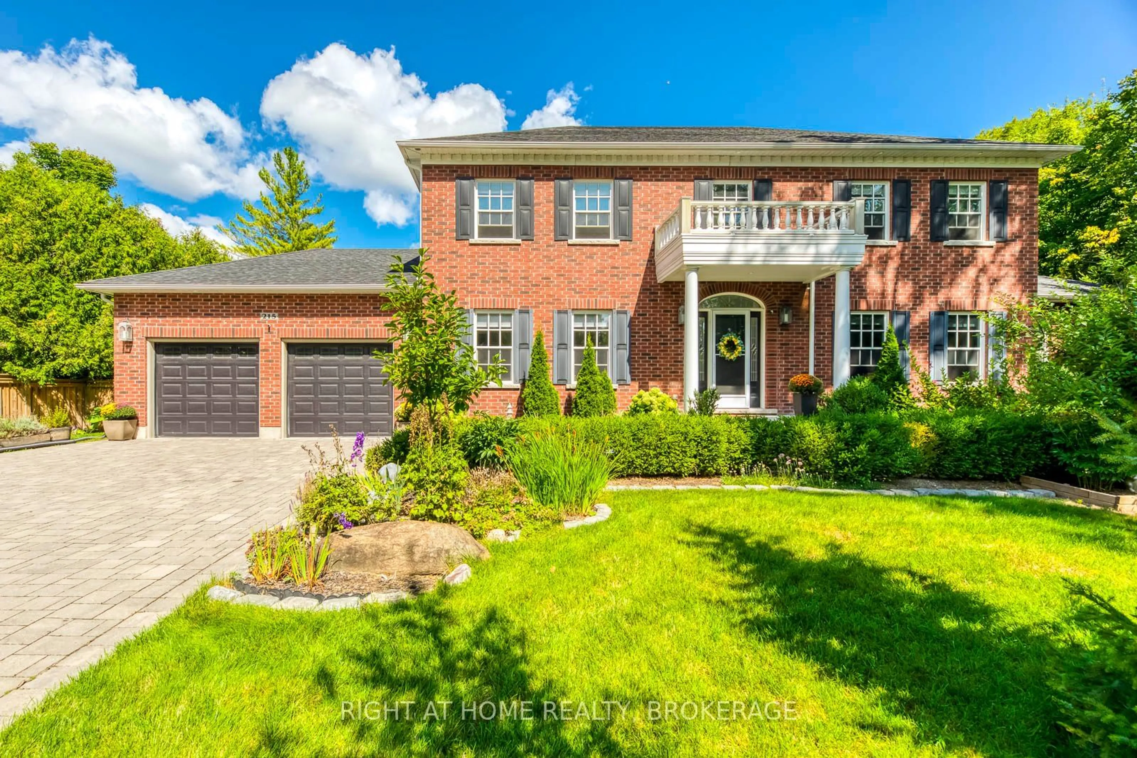 Home with brick exterior material for 215 Dock Rd, Barrie Ontario L4N 7S9