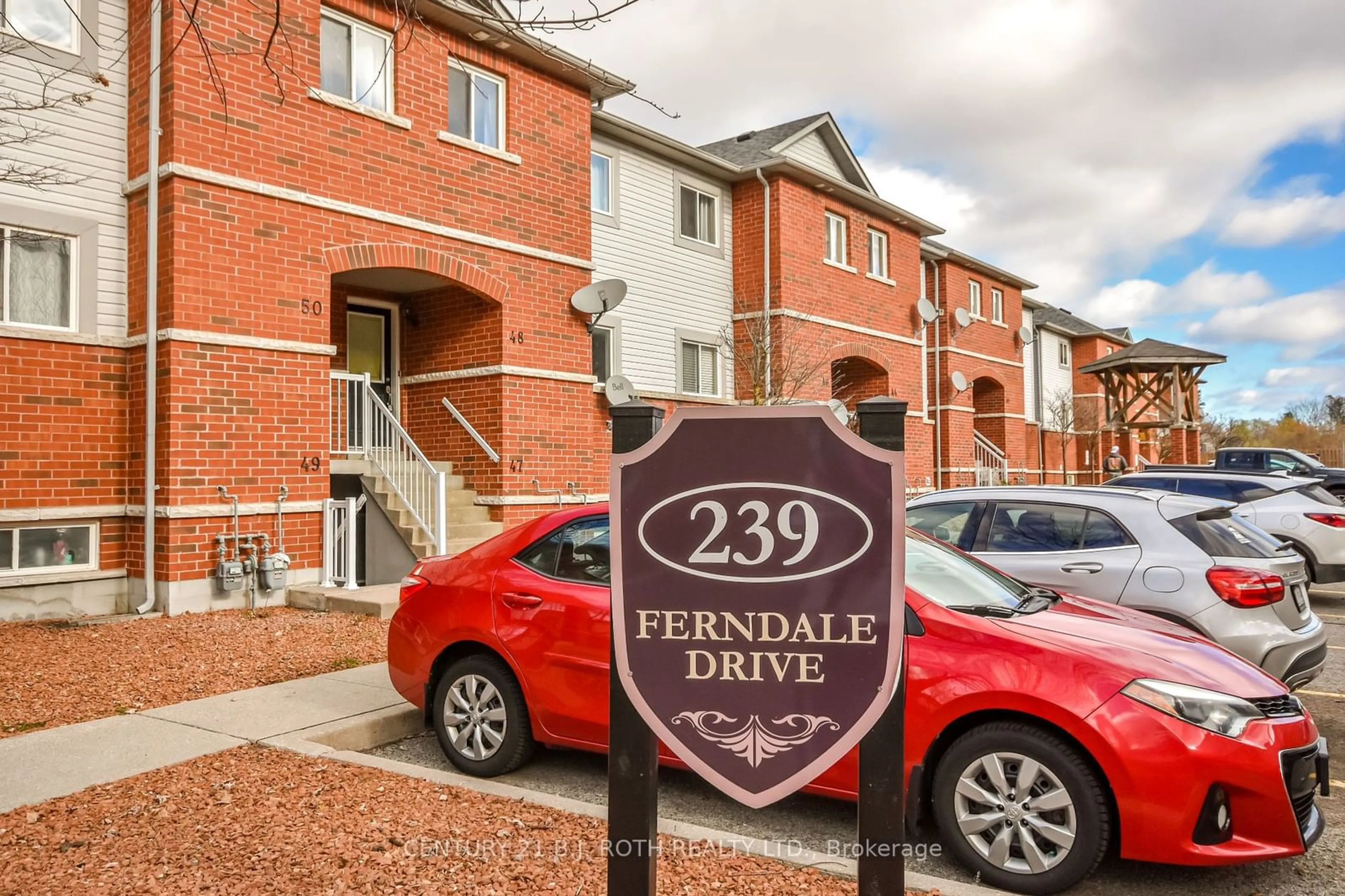 A pic from exterior of the house or condo, the street view for 239 Ferndale Dr #47, Barrie Ontario L4N 0T6