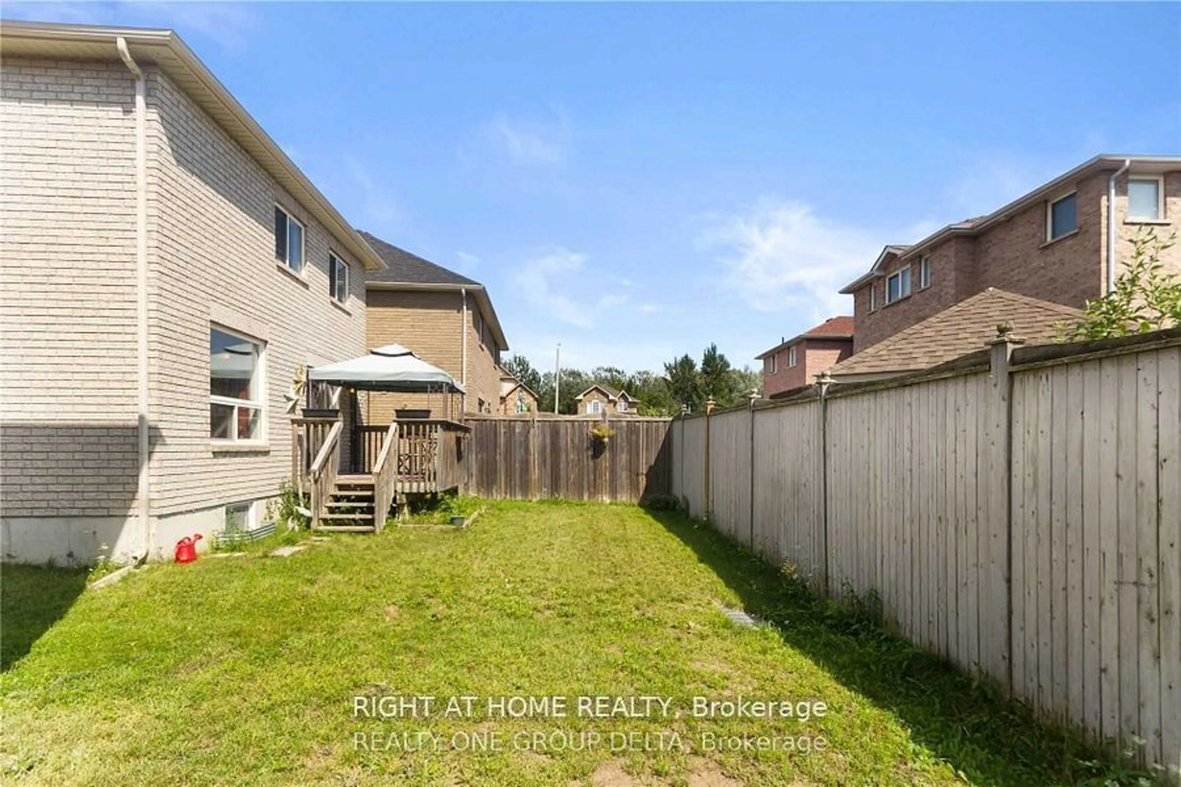 Frontside or backside of a home, the fenced backyard for 3 Crew Crt, Barrie Ontario L4N 5S4