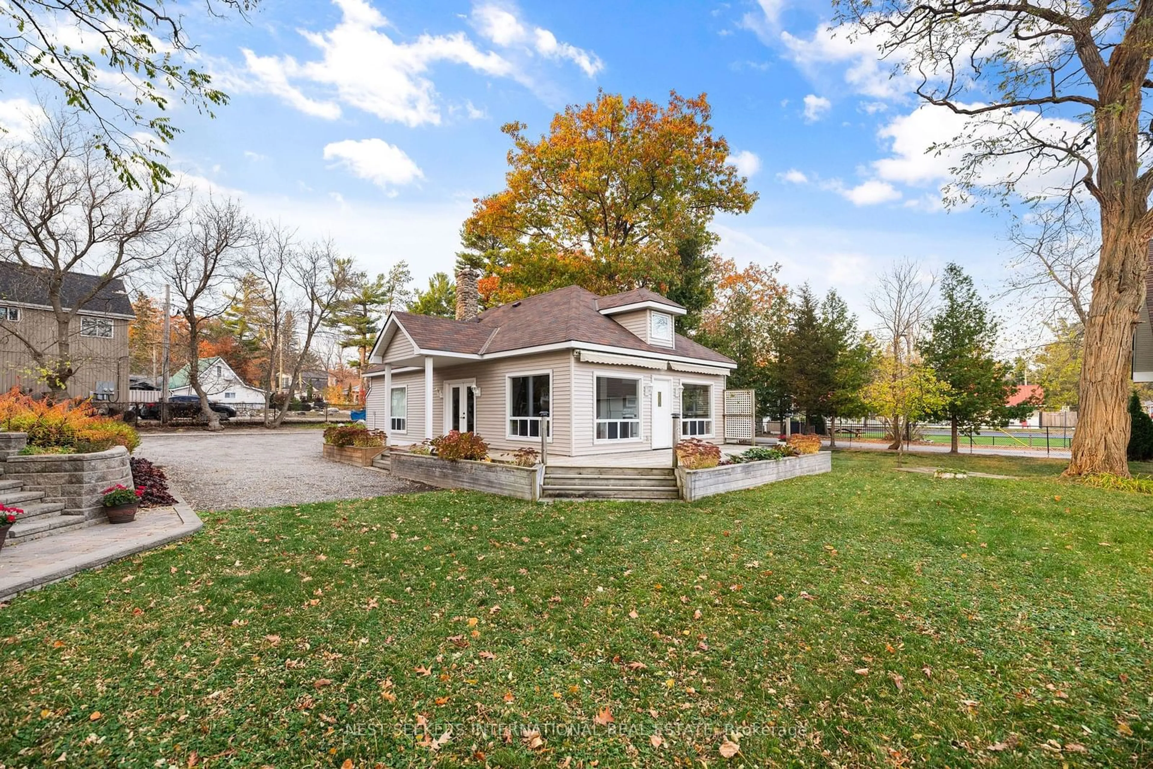 A pic from exterior of the house or condo, cottage for 20 Tiny Beaches Rd, Tiny Ontario L0L 2J0