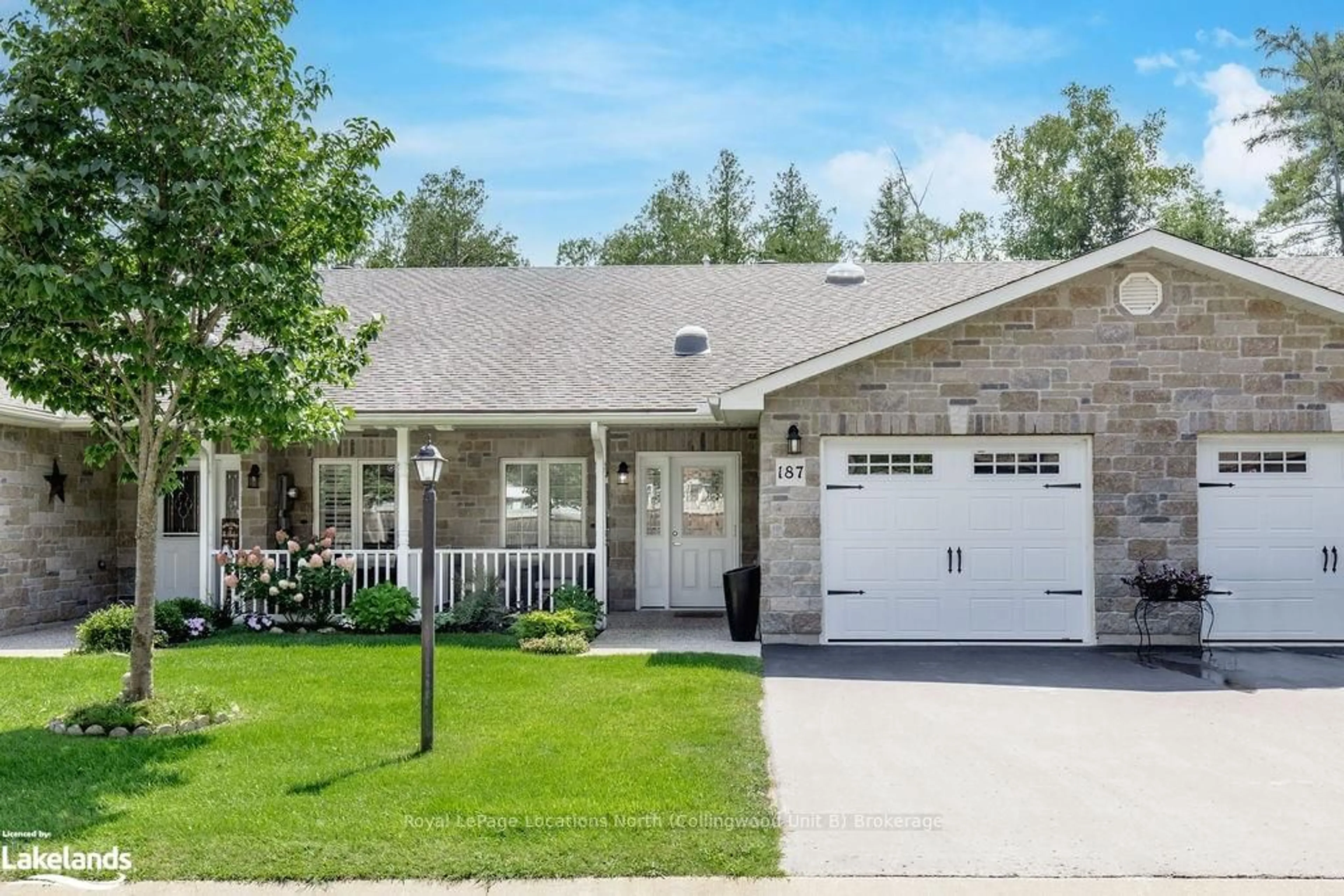 Frontside or backside of a home, cottage for 187 GREENWAY Dr, Wasaga Beach Ontario L9Z 0E6