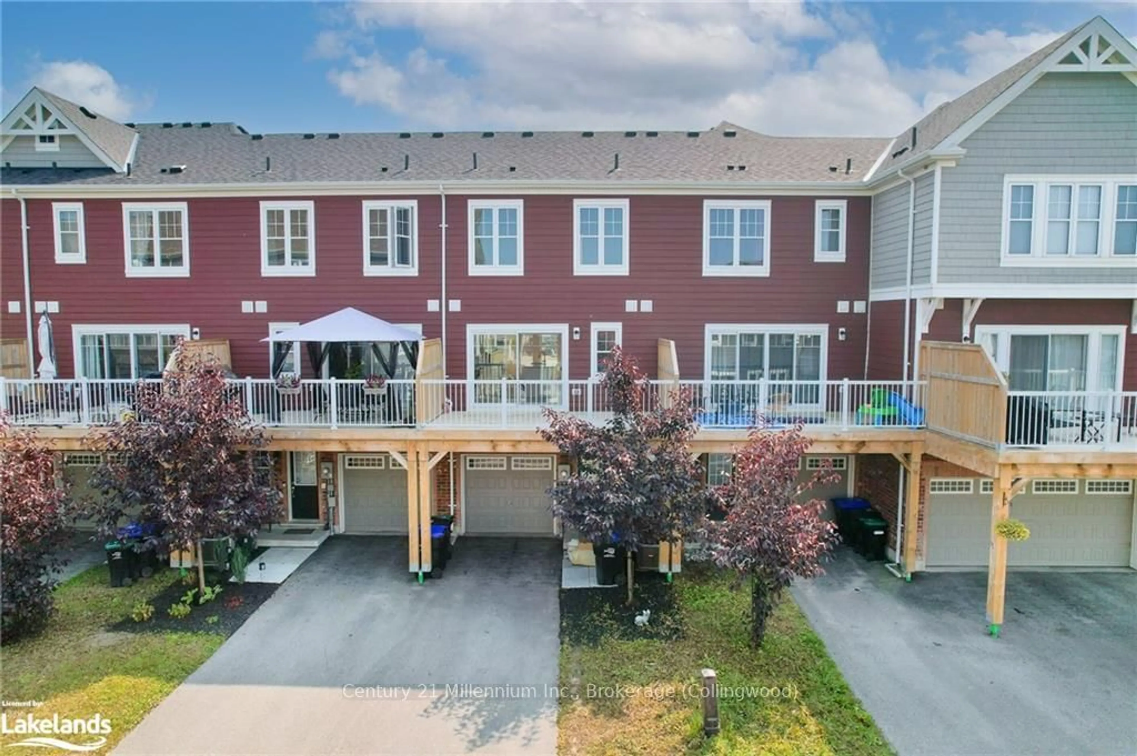 A pic from exterior of the house or condo, the fenced backyard for 125 SANDHILL CRANE DRIVE, Wasaga Beach Ontario L9Z 2X2