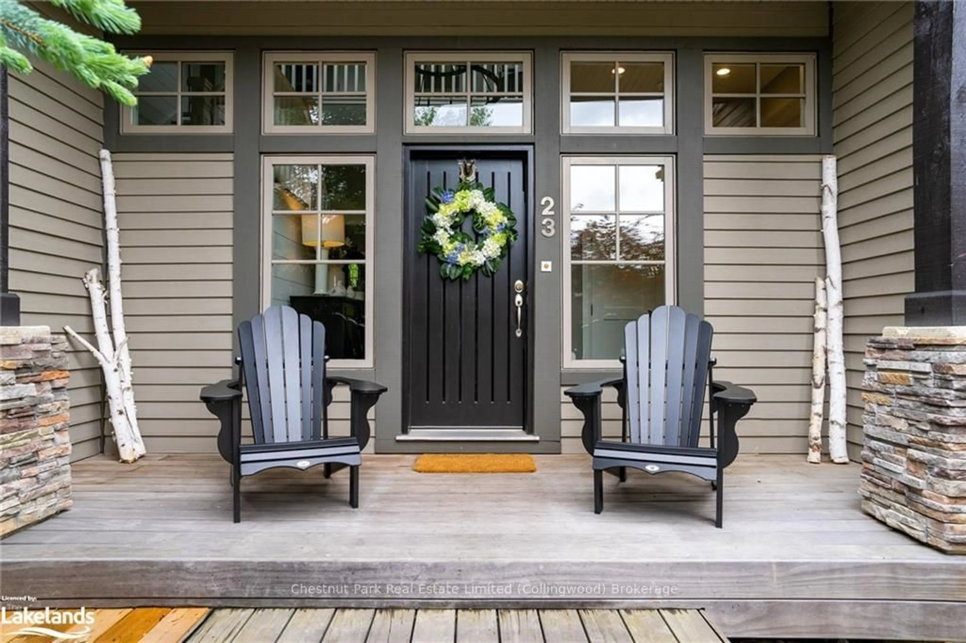 Indoor entryway, wood floors for 23 KELLS Cres, Collingwood Ontario L9Y 0A8