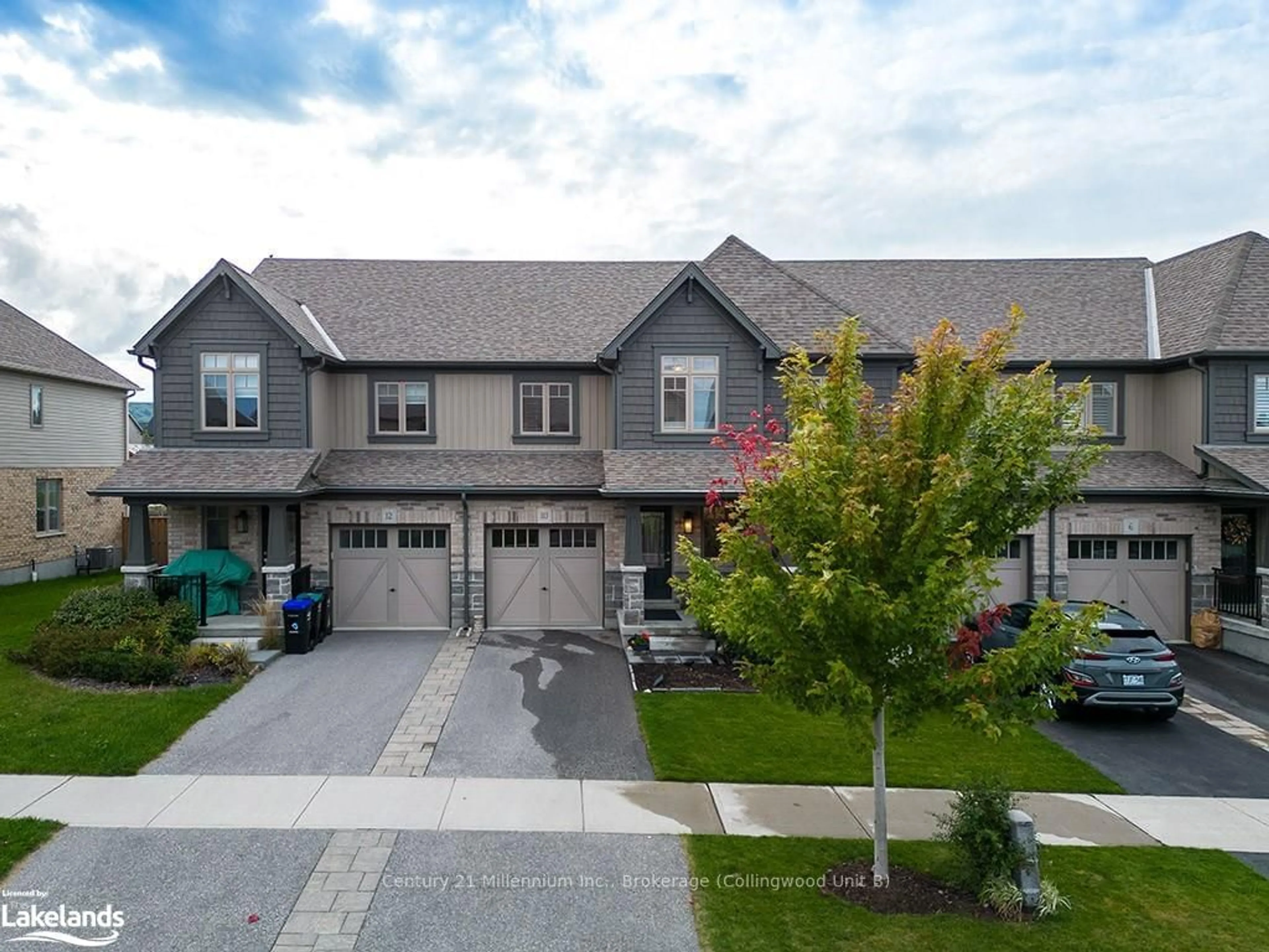 A pic from exterior of the house or condo, the street view for 10 ARCHER Ave, Collingwood Ontario L9Y 3B7