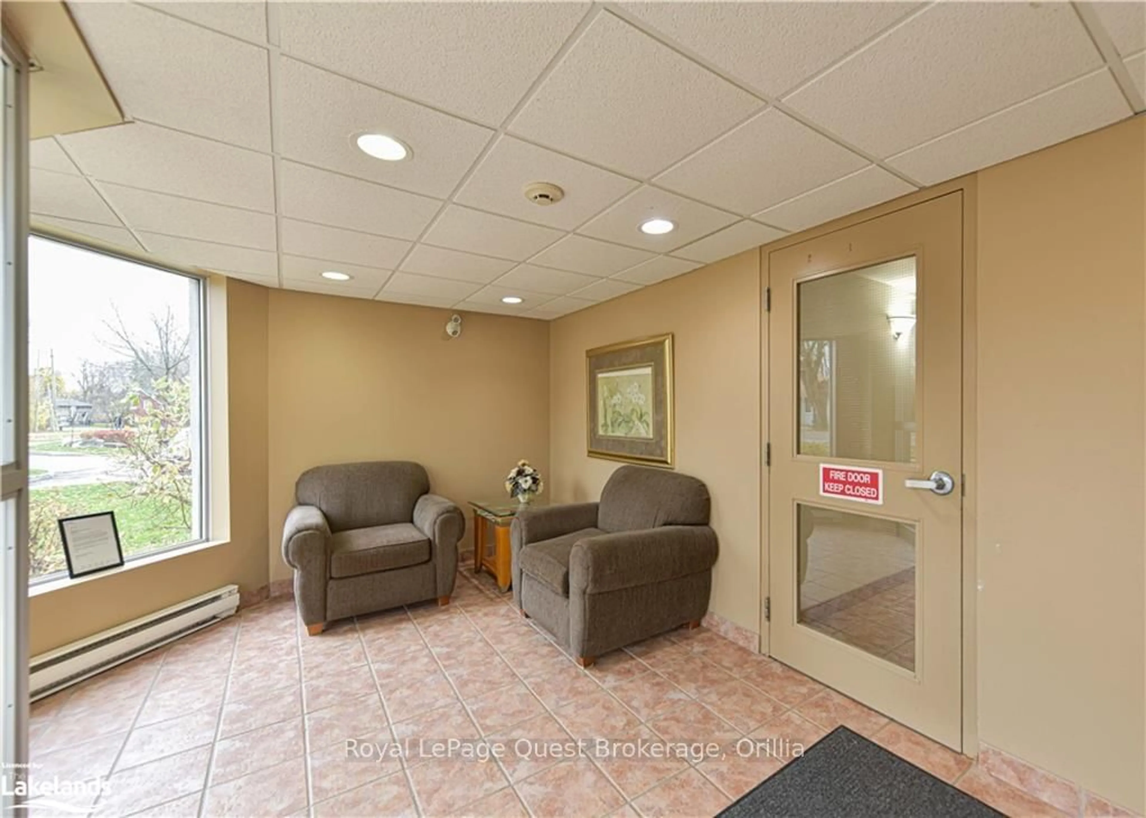 Indoor foyer, unknown floor for 107 BOND St #201, Orillia Ontario L3V 1J7