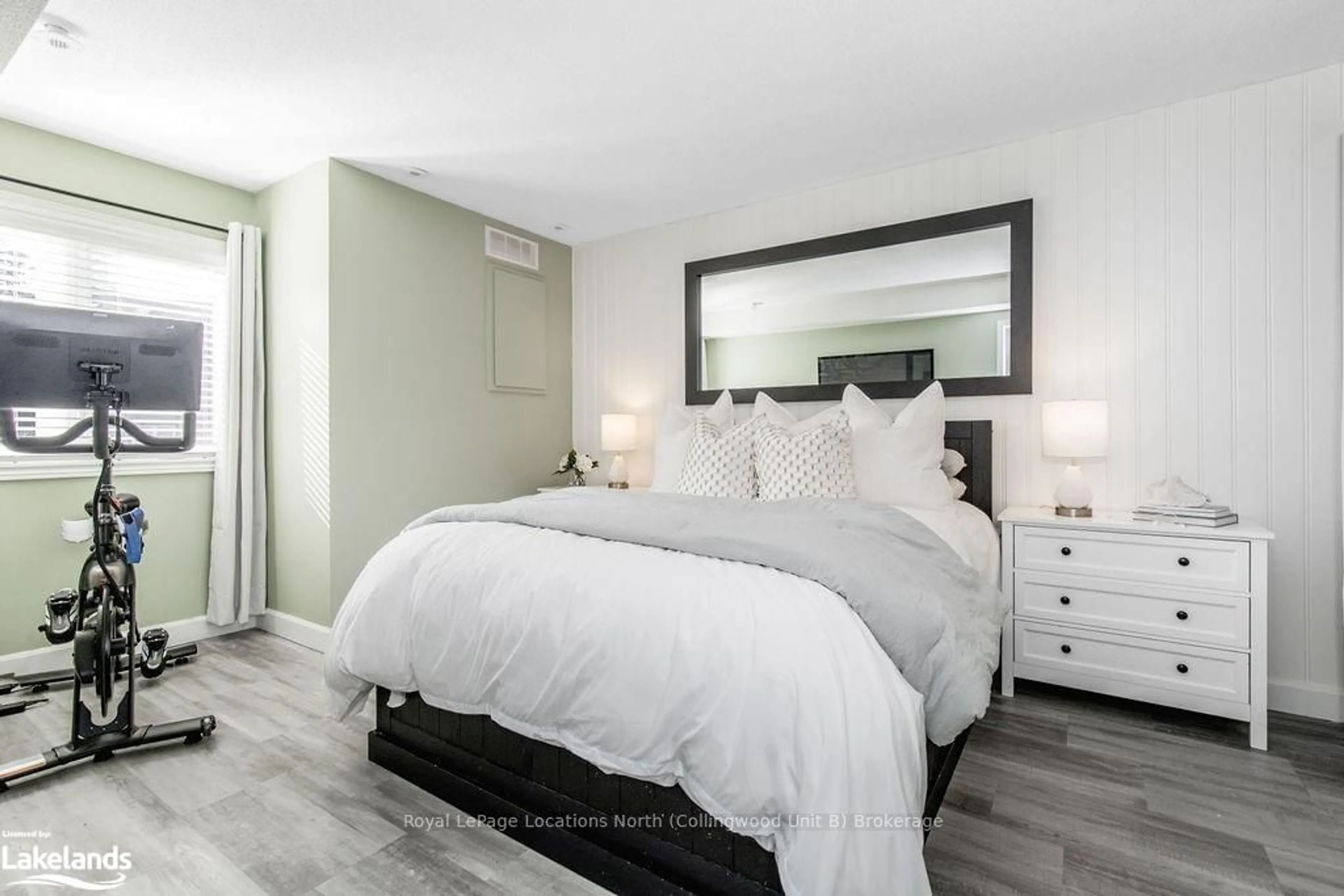 Bedroom, wood floors for 5 HARBOUR St #27, Collingwood Ontario L9Y 5C5