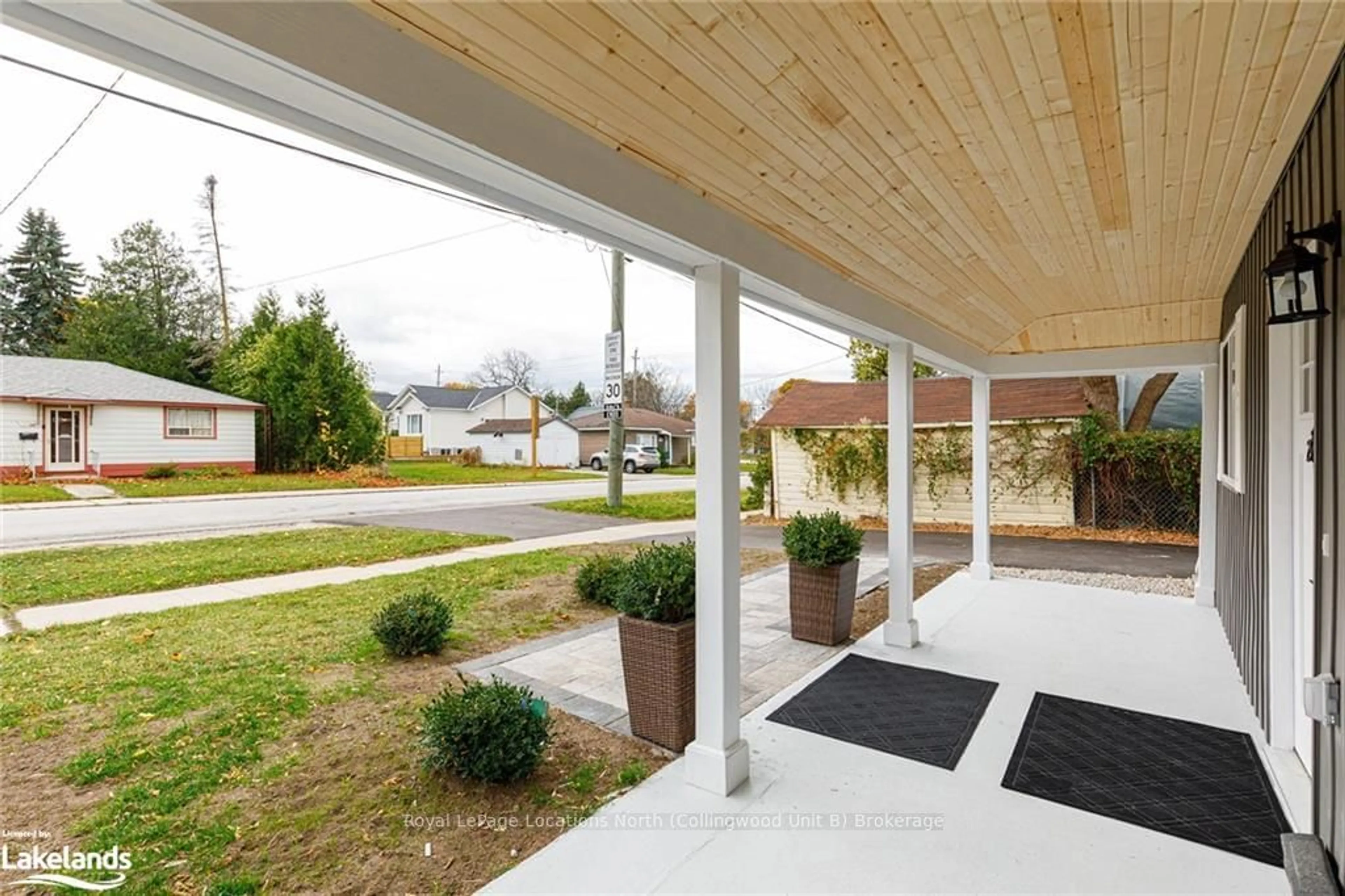 Patio, the fenced backyard for 167 PEEL St, Collingwood Ontario L9Y 3V7