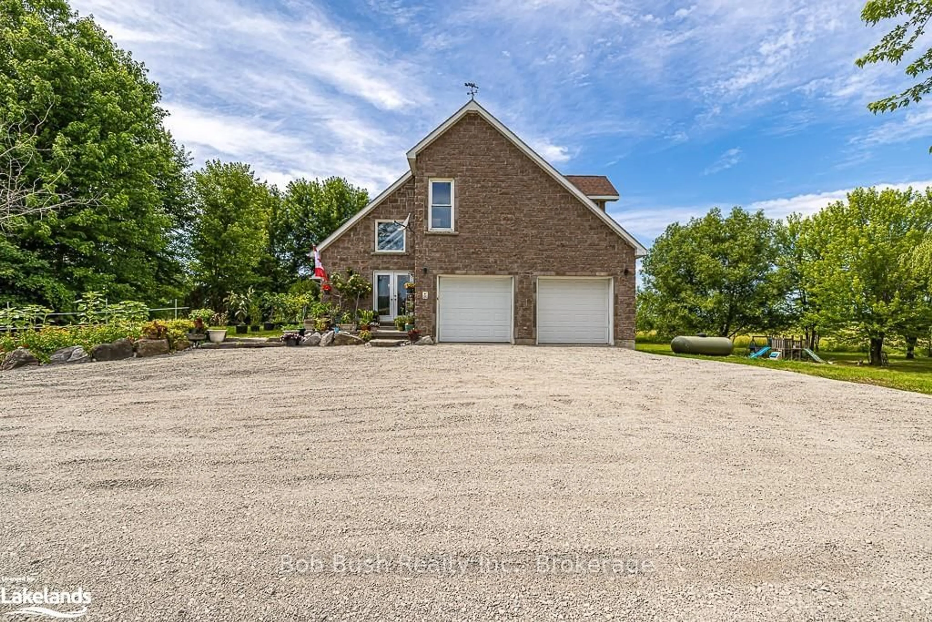 Frontside or backside of a home, cottage for 2059 UPPER BIG CHUTE Rd, Severn Ontario L0K 1E0