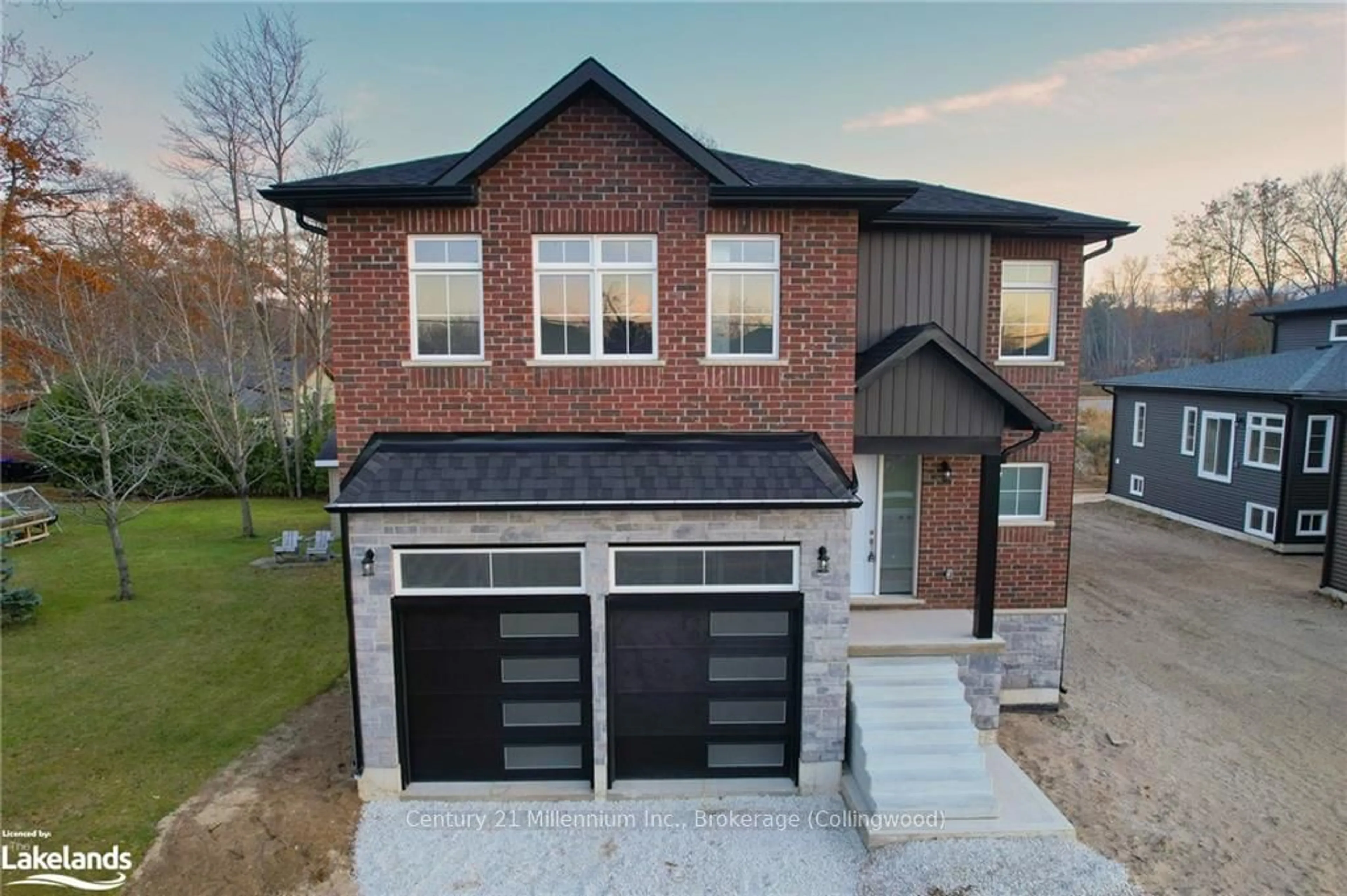 Home with brick exterior material for 289 RAMBLEWOOD Dr, Wasaga Beach Ontario L9Z 2N9