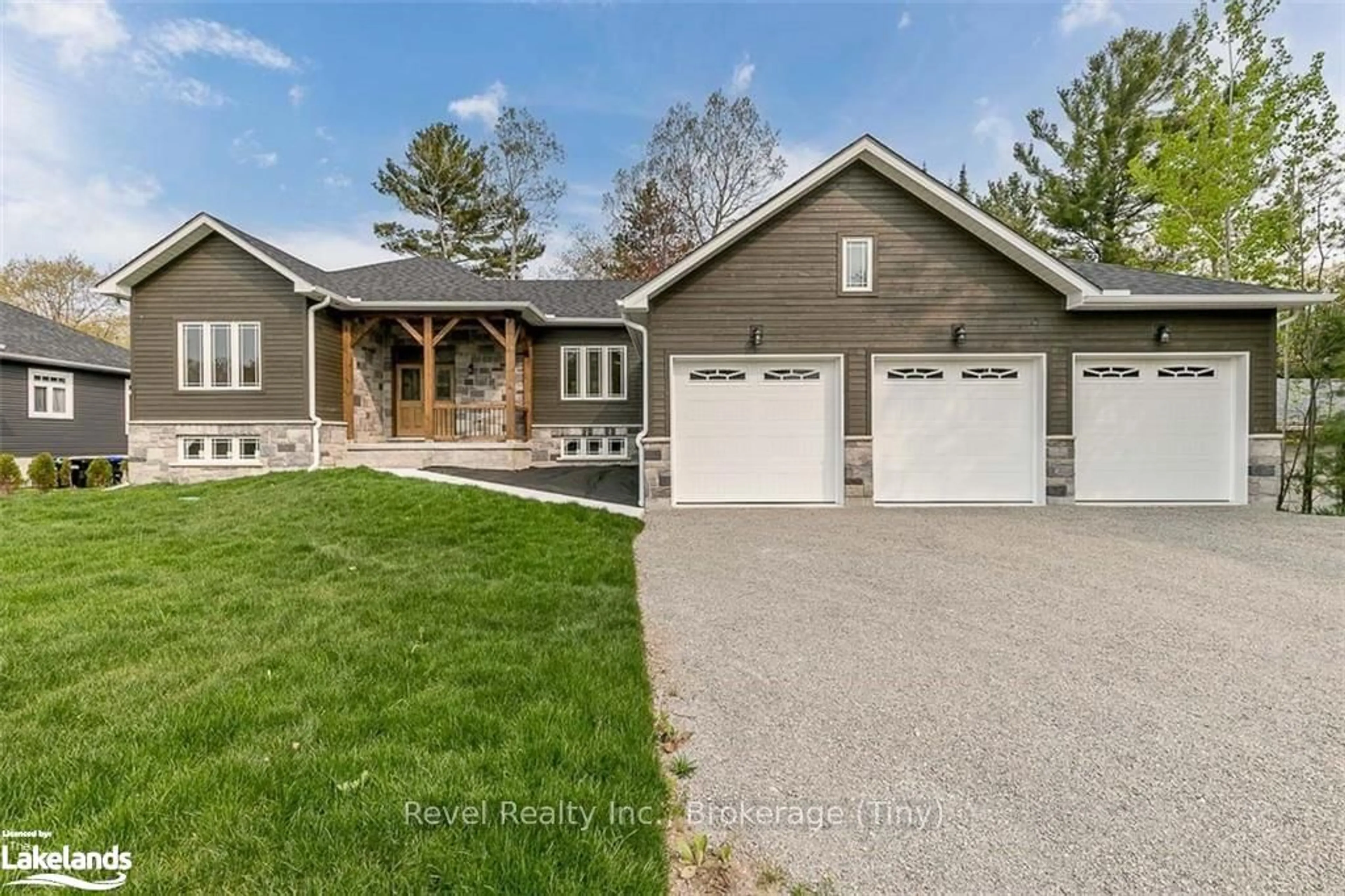 Frontside or backside of a home, cottage for LOT 12 VOYAGEUR Dr, Tiny Ontario L9M 1R2