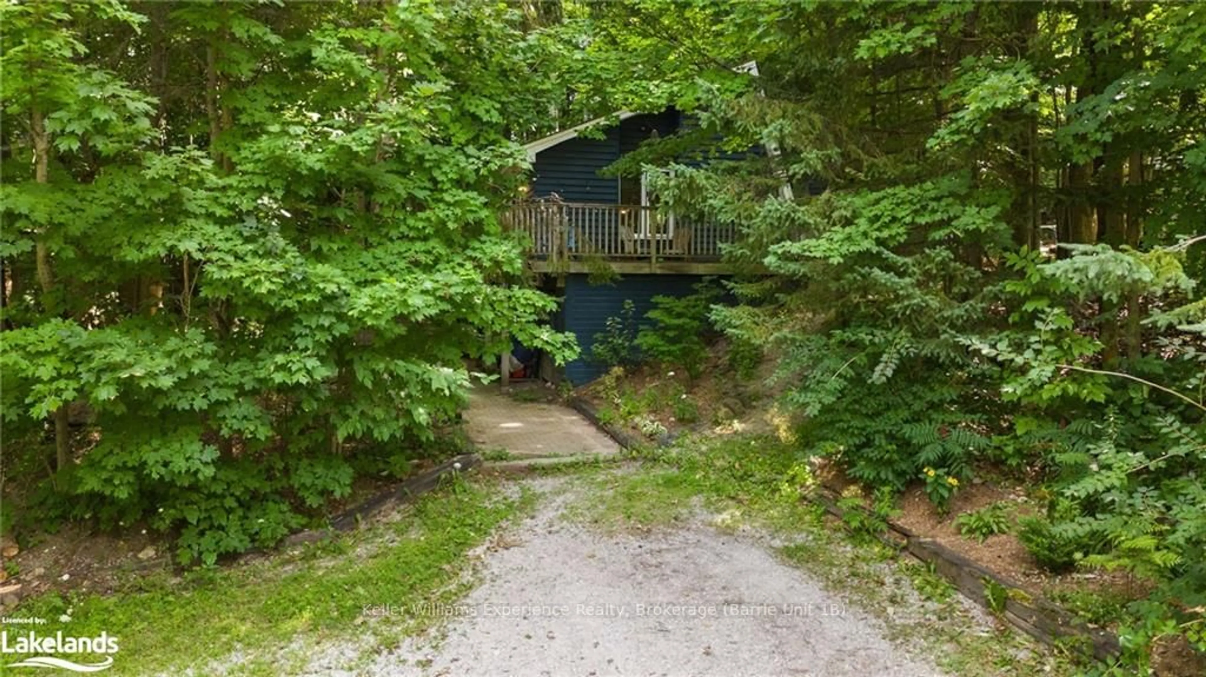 A pic from exterior of the house or condo, cottage for 32 PINE RIDGE TRAIL, Oro-Medonte Ontario L4M 4Y8