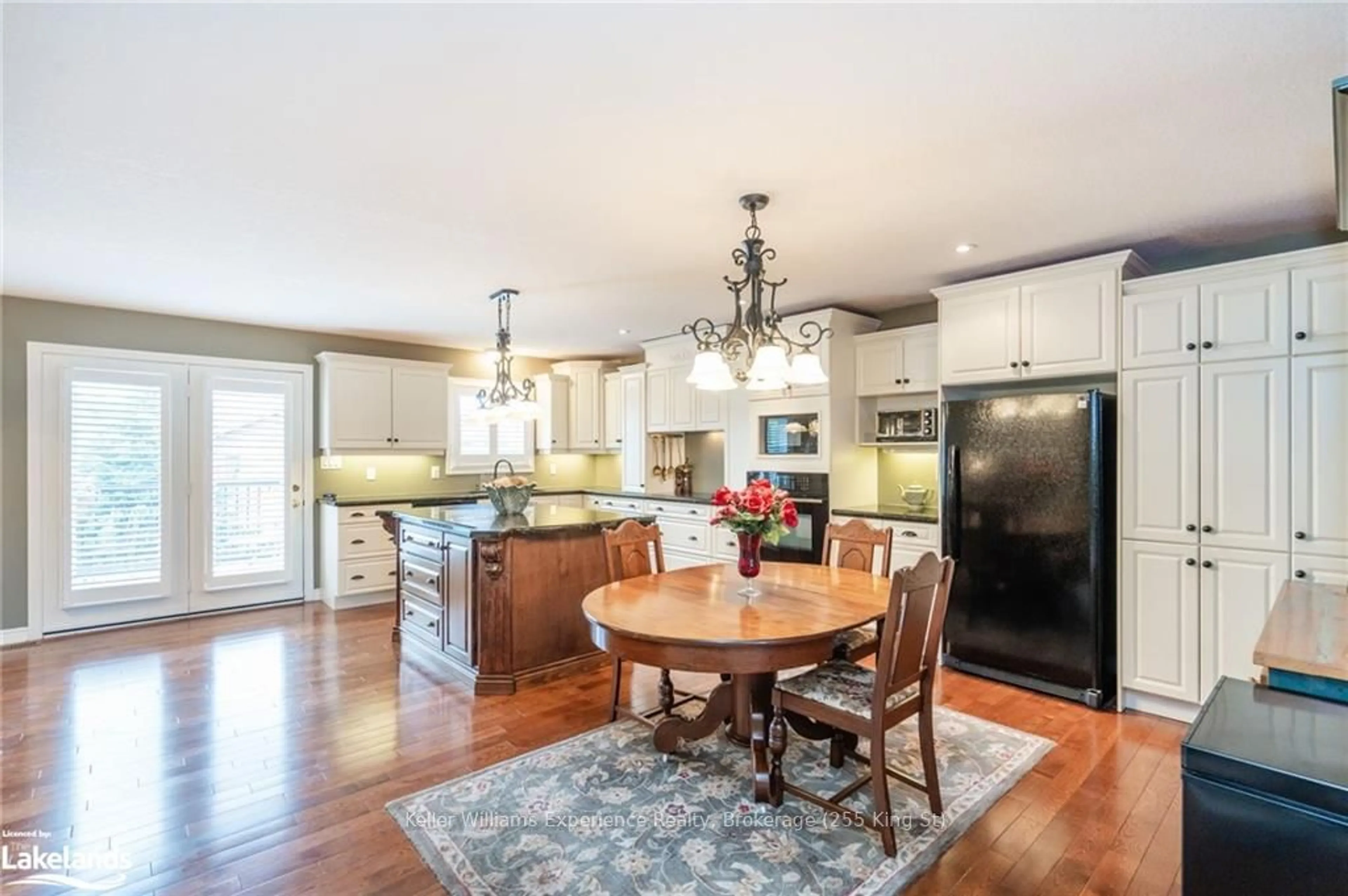 Open concept kitchen for 16 ST AMANT Rd, Penetanguishene Ontario L9M 0A1