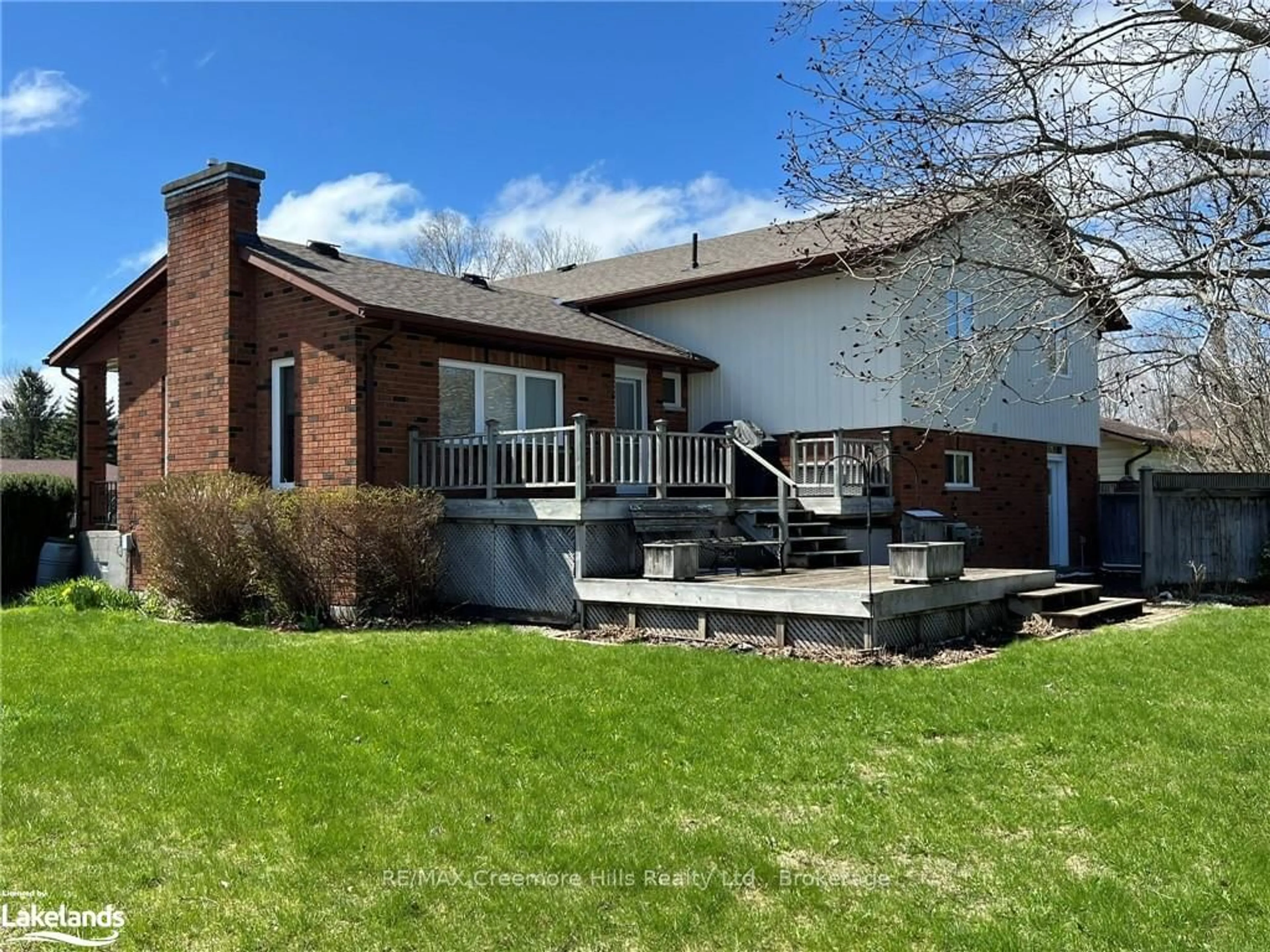 Frontside or backside of a home, the fenced backyard for 42 FRANCIS St, Clearview Ontario L0M 1G0