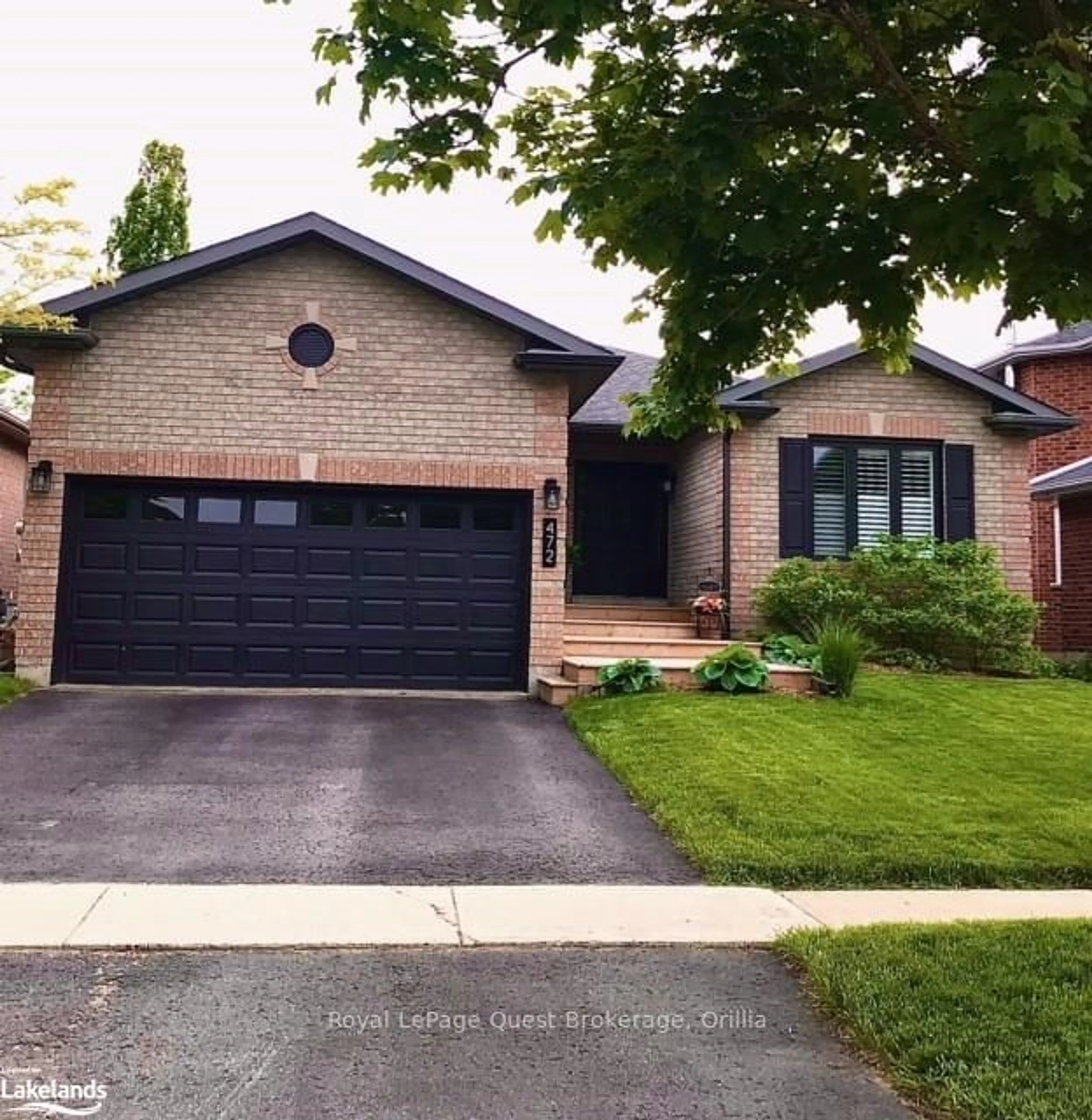 Home with brick exterior material for 472 FERNDALE Dr, Barrie Ontario L4N 7X6