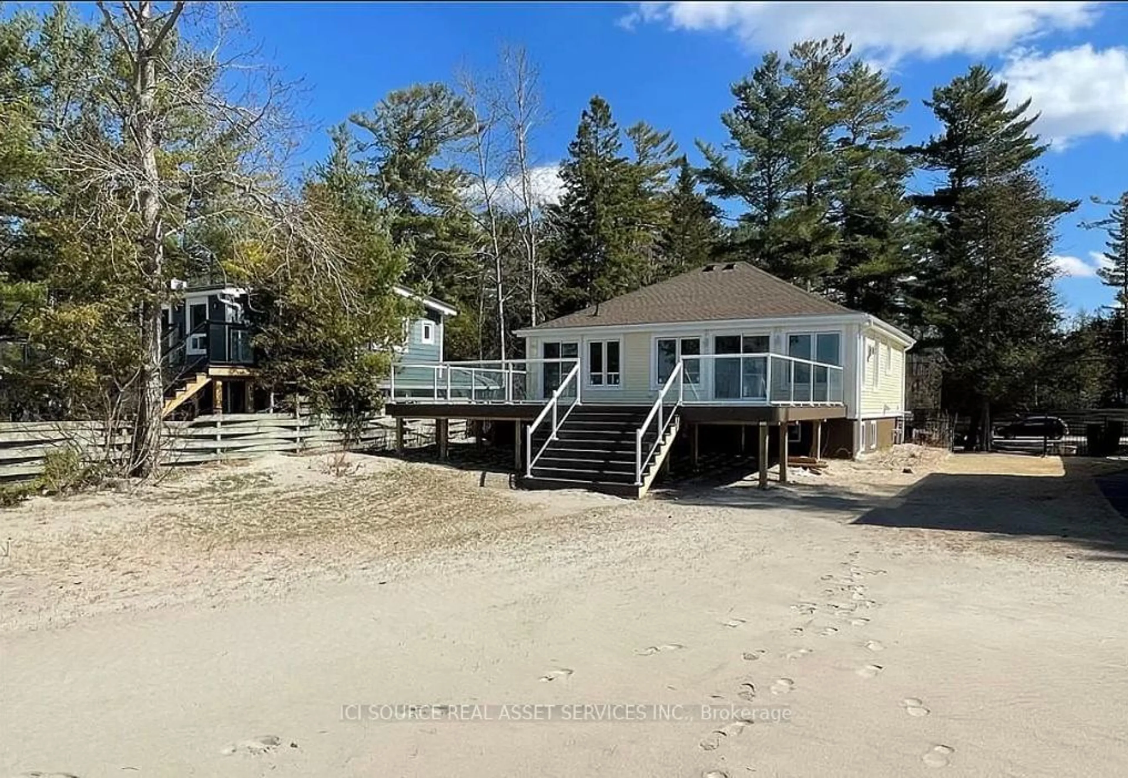 A pic from exterior of the house or condo, cottage for 164 Santos Lane, Wasaga Beach Ontario L9Z 2M1