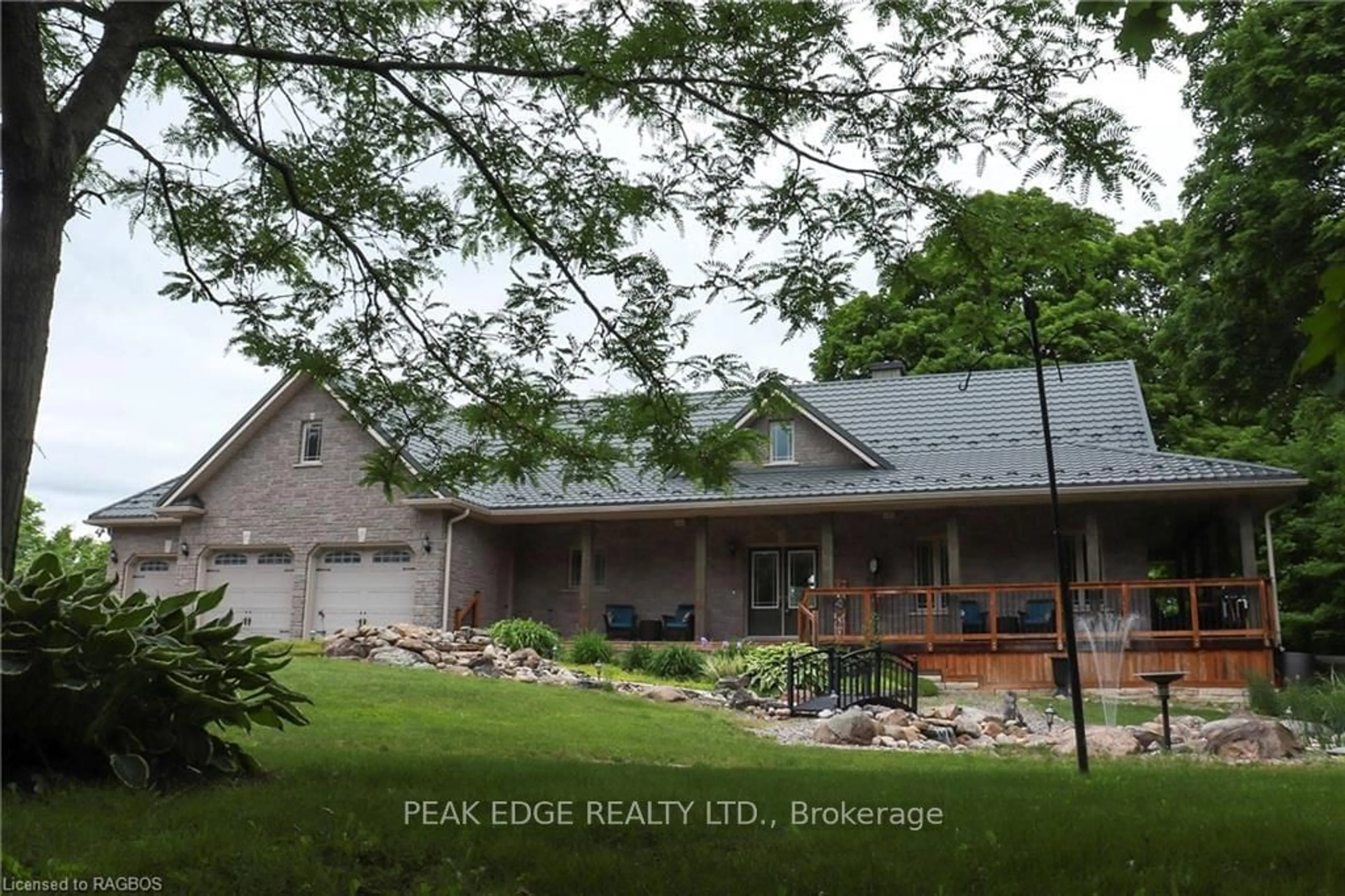 Frontside or backside of a home, cottage for 2511 GEORGE Pkwy, Springwater Ontario L0L 1Y3