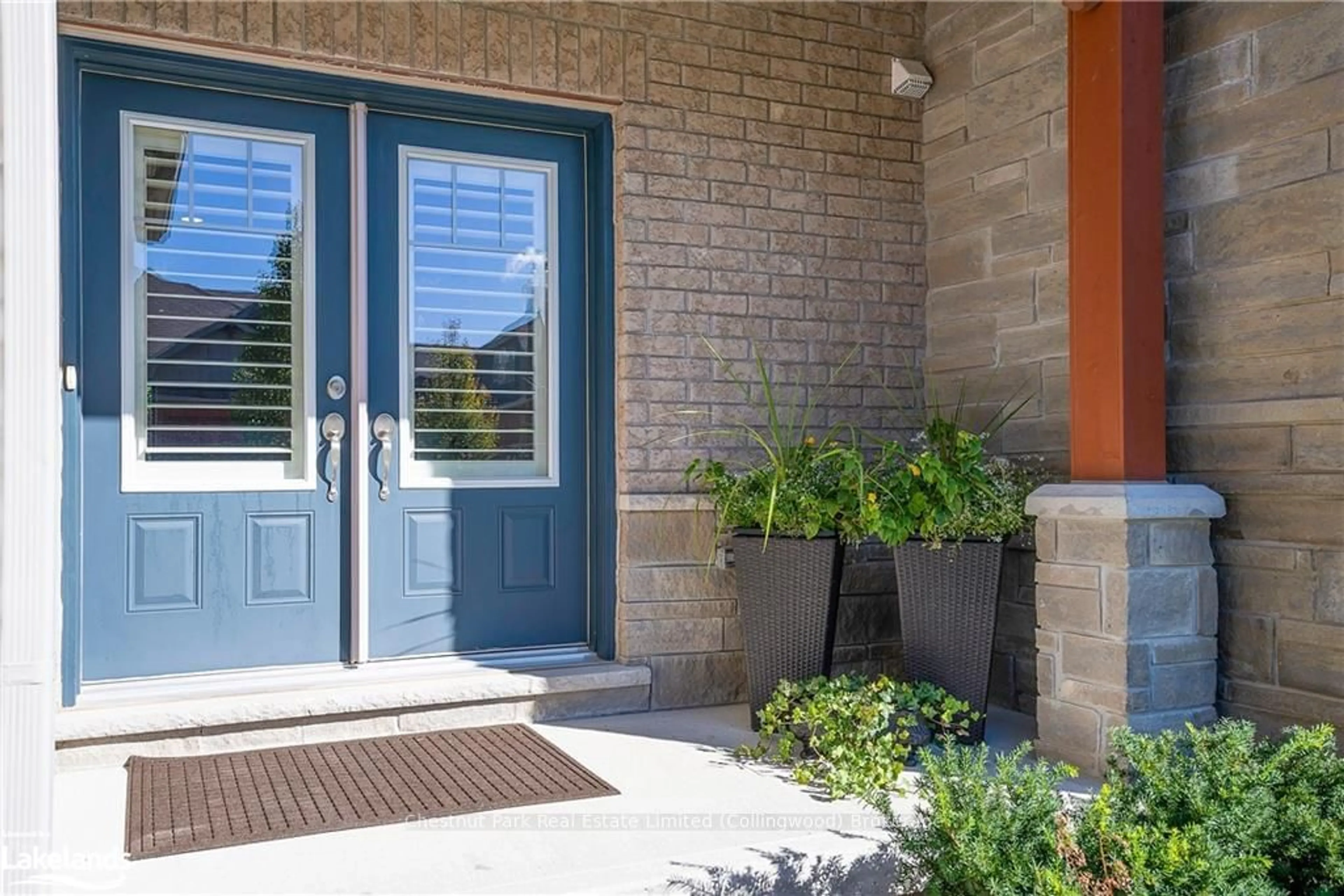 Indoor entryway, ceramic floors for 123 CONSERVATION Way, Collingwood Ontario L9Y 0G9