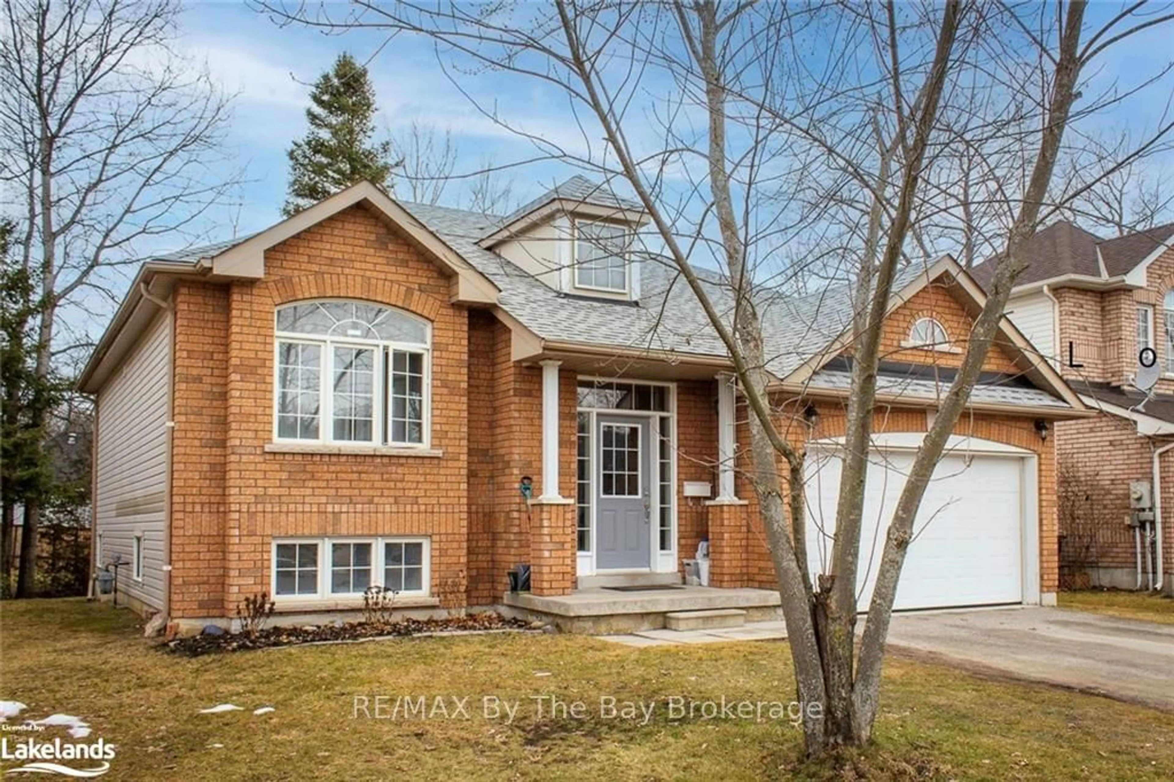 Home with brick exterior material for 48 ROSE VALLEY Way, Wasaga Beach Ontario L9Z 3C4