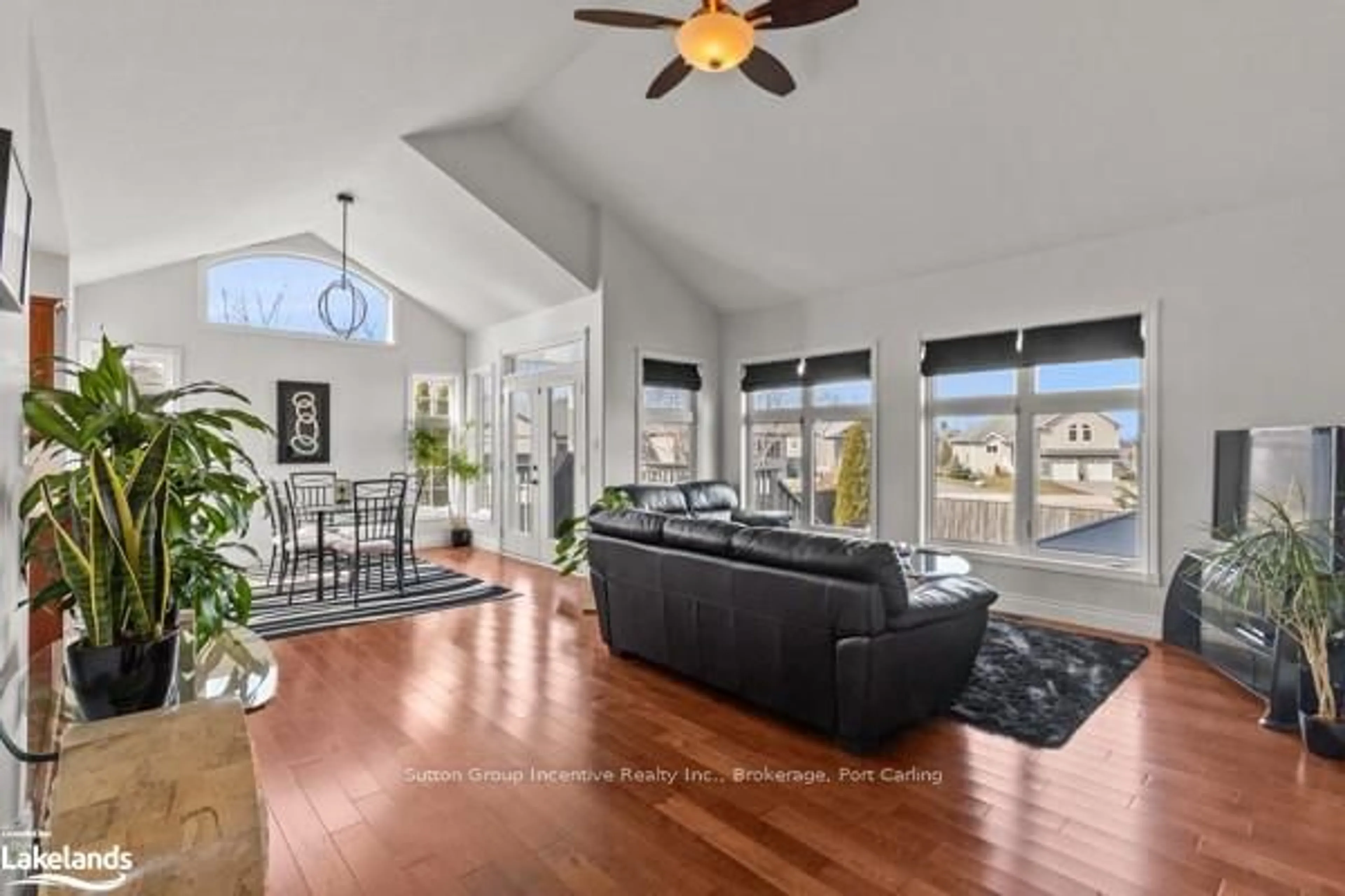 Living room, wood floors for 22 BOURGEOIS BEACH Rd, Tay Ontario L0K 2A0