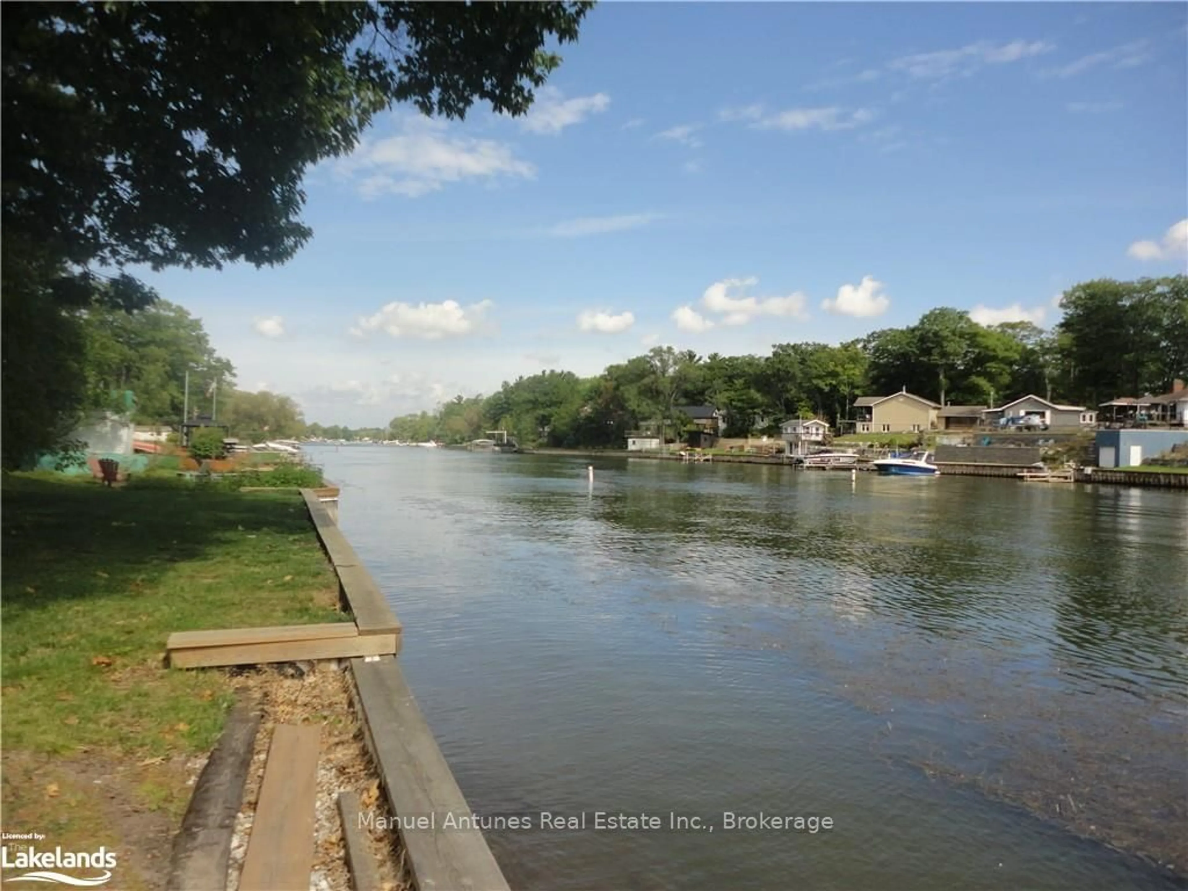 A pic from exterior of the house or condo, the view of lake or river for 1089 MOSLEY St, Wasaga Beach Ontario L9Z 2G1