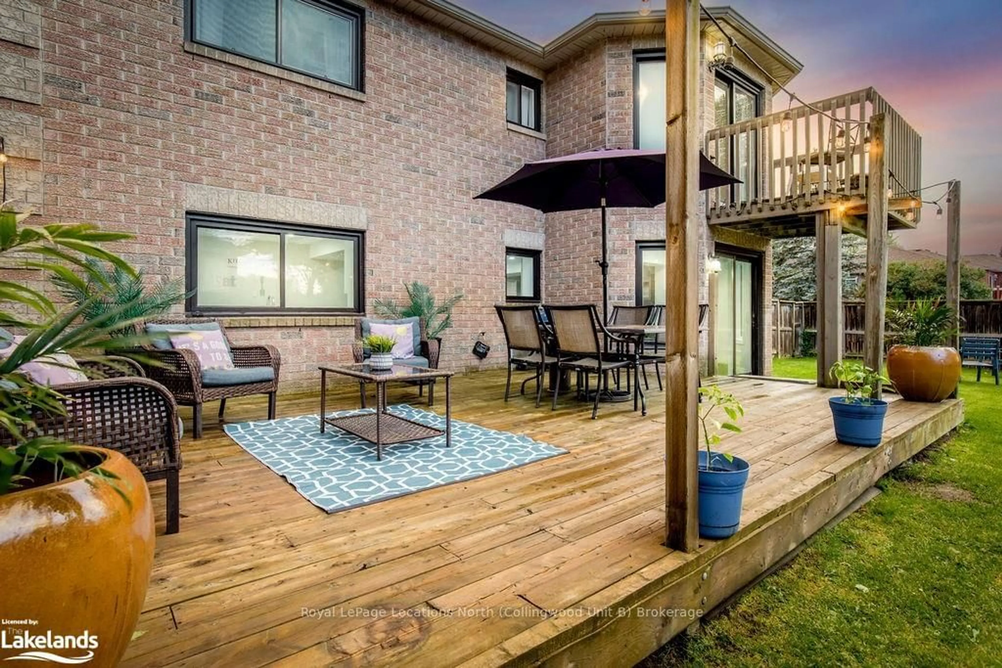 Patio, the fenced backyard for 1 TIMBERLAND Cres, Wasaga Beach Ontario L9Z 1G7