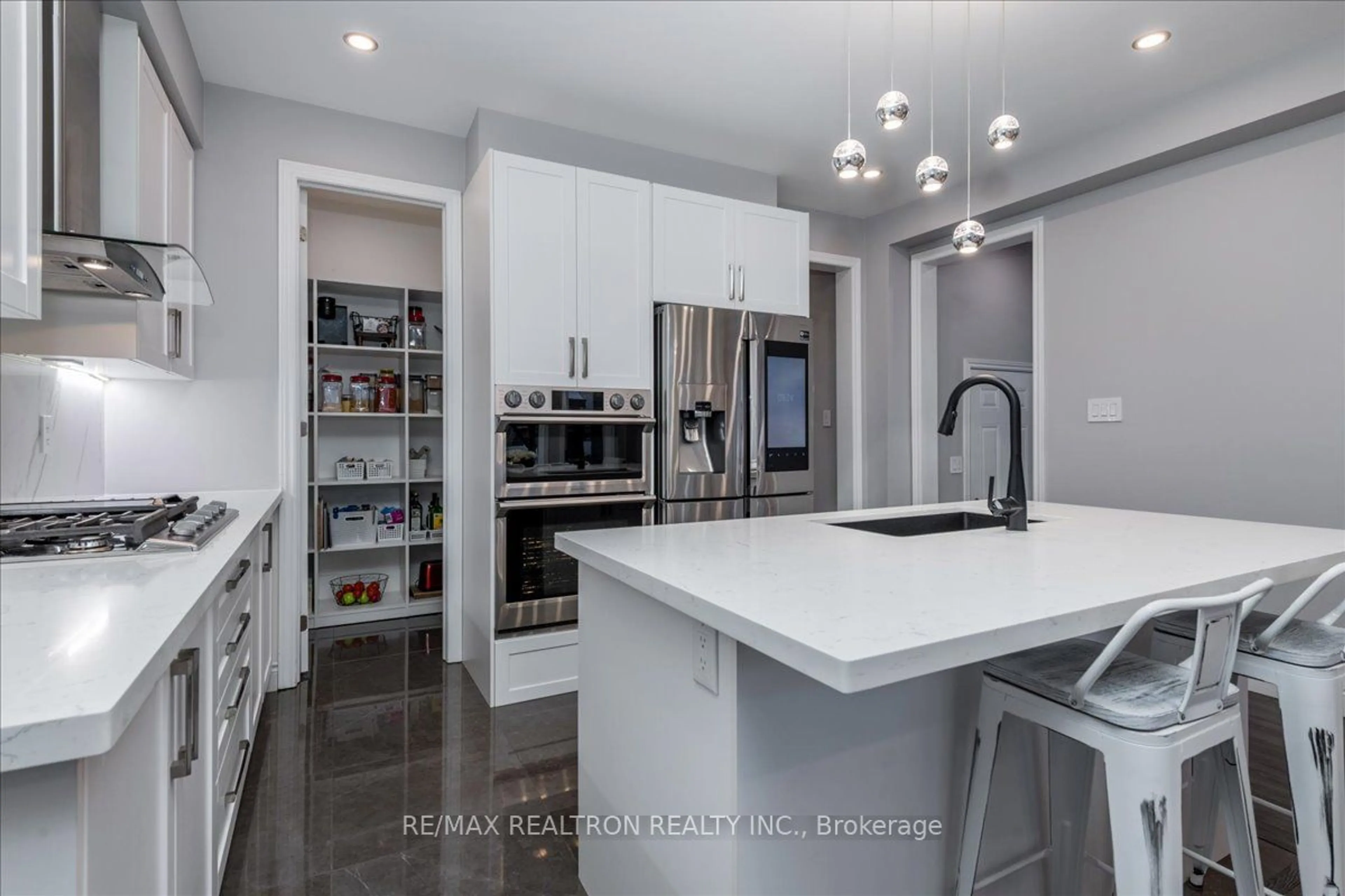 Open concept kitchen for 19 Rugman Cres, Springwater Ontario L9X 2A2