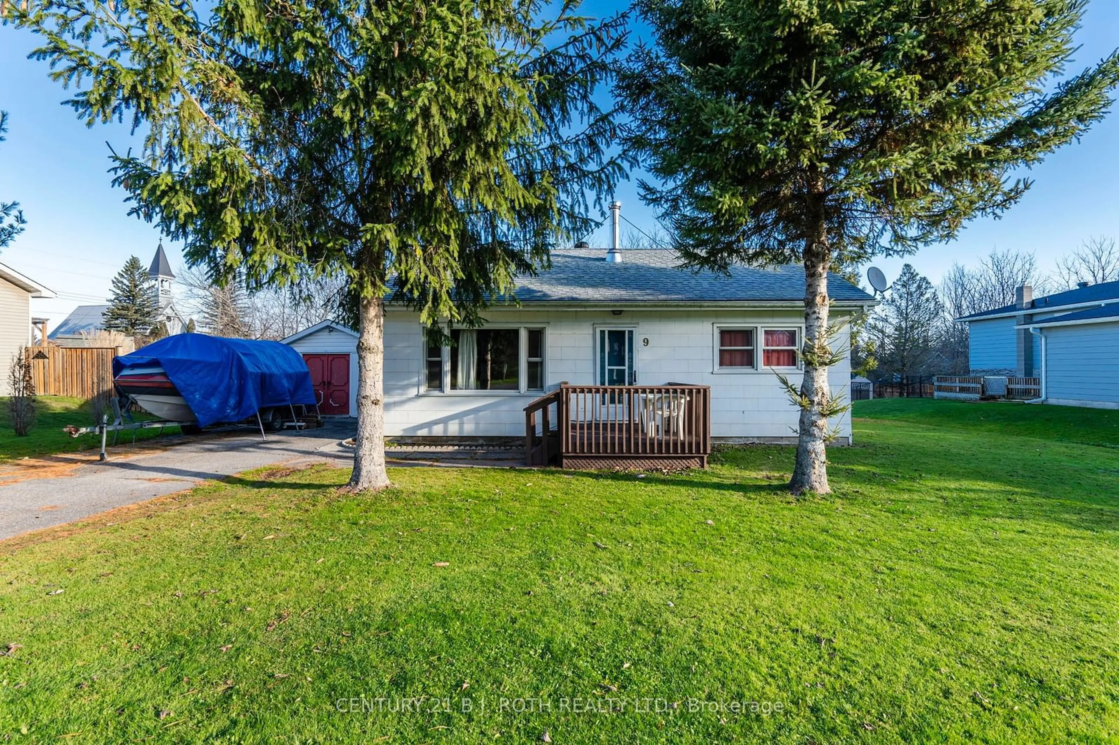 Frontside or backside of a home, cottage for 9 Mountain Ave, Tay Ontario L0K 2C0