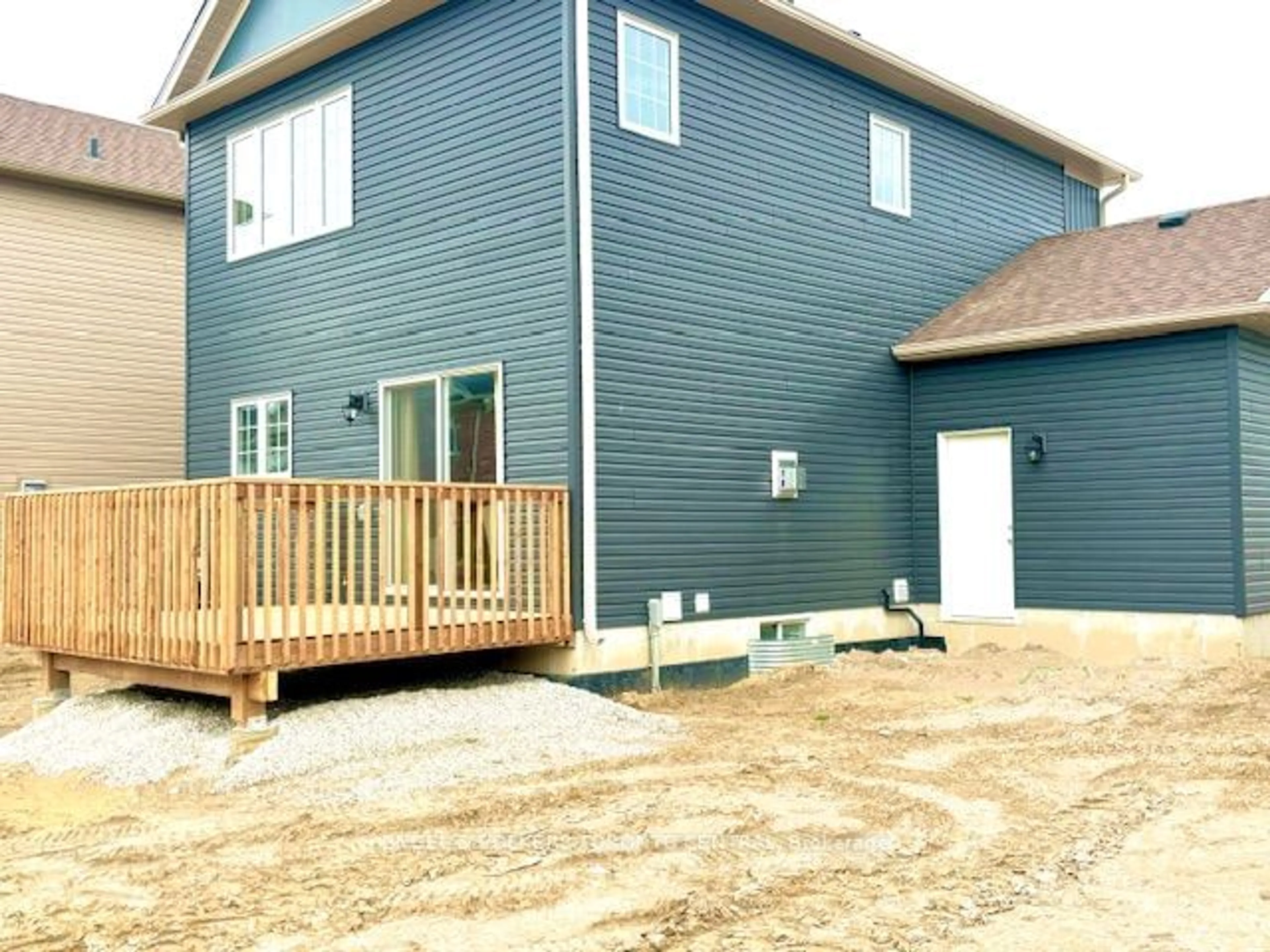 Frontside or backside of a home, the fenced backyard for 206 Cubitt St, Clearview Ontario L0M 1S0