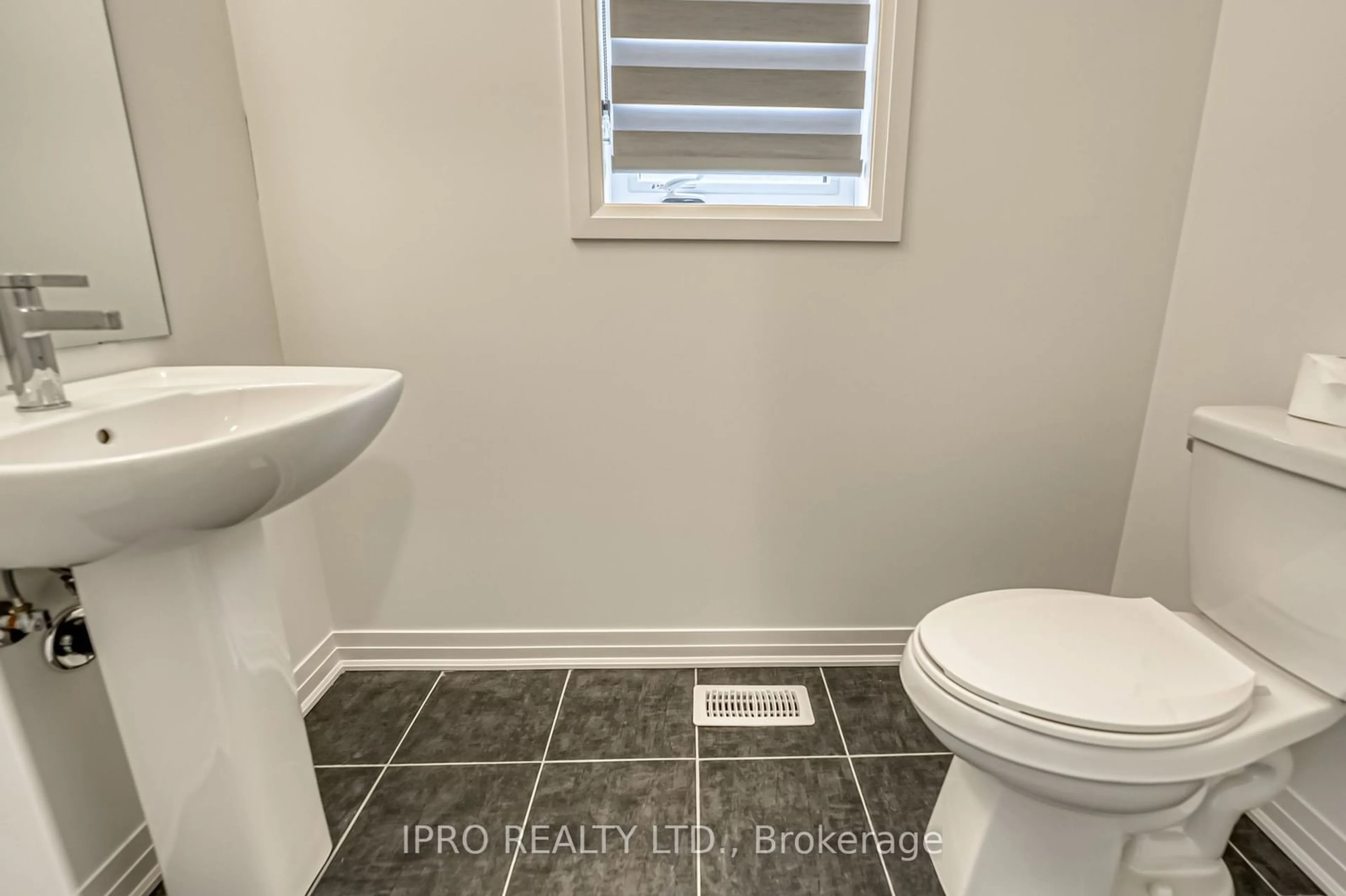 A pic of a room, unknown floor for 120 West Oak Tr, Barrie Ontario L9S 2Z4