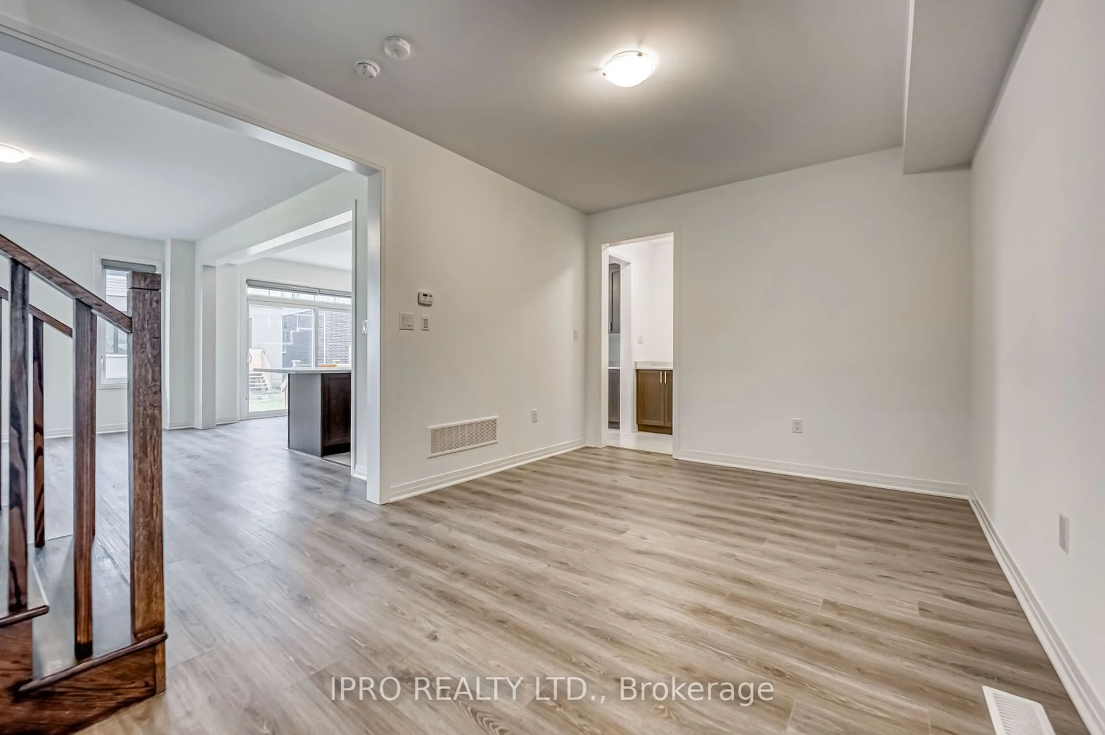 A pic of a room, wood floors for 120 West Oak Tr, Barrie Ontario L9S 2Z4