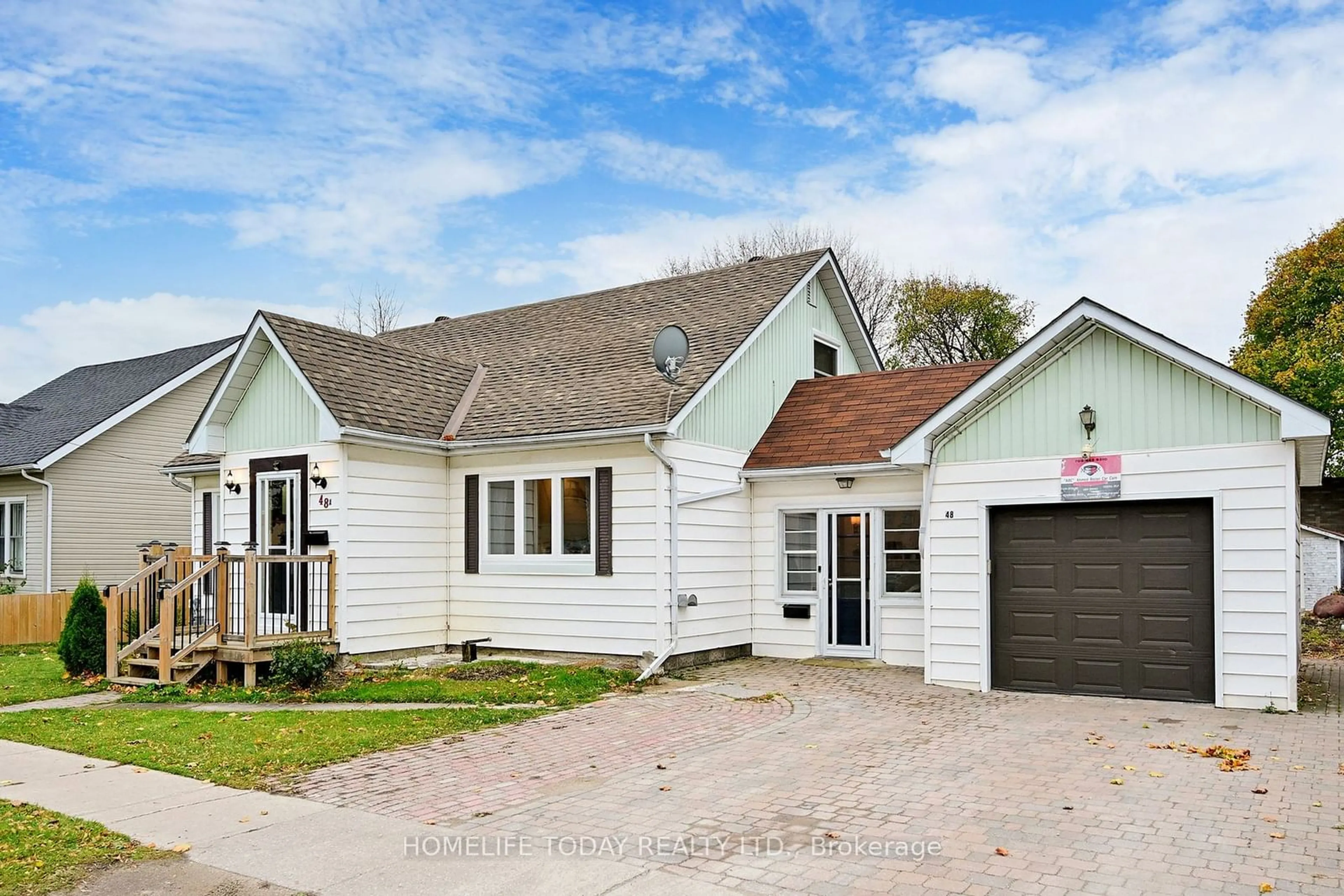 Frontside or backside of a home, cottage for 48 Moberly St, Collingwood Ontario L9Y 3W9