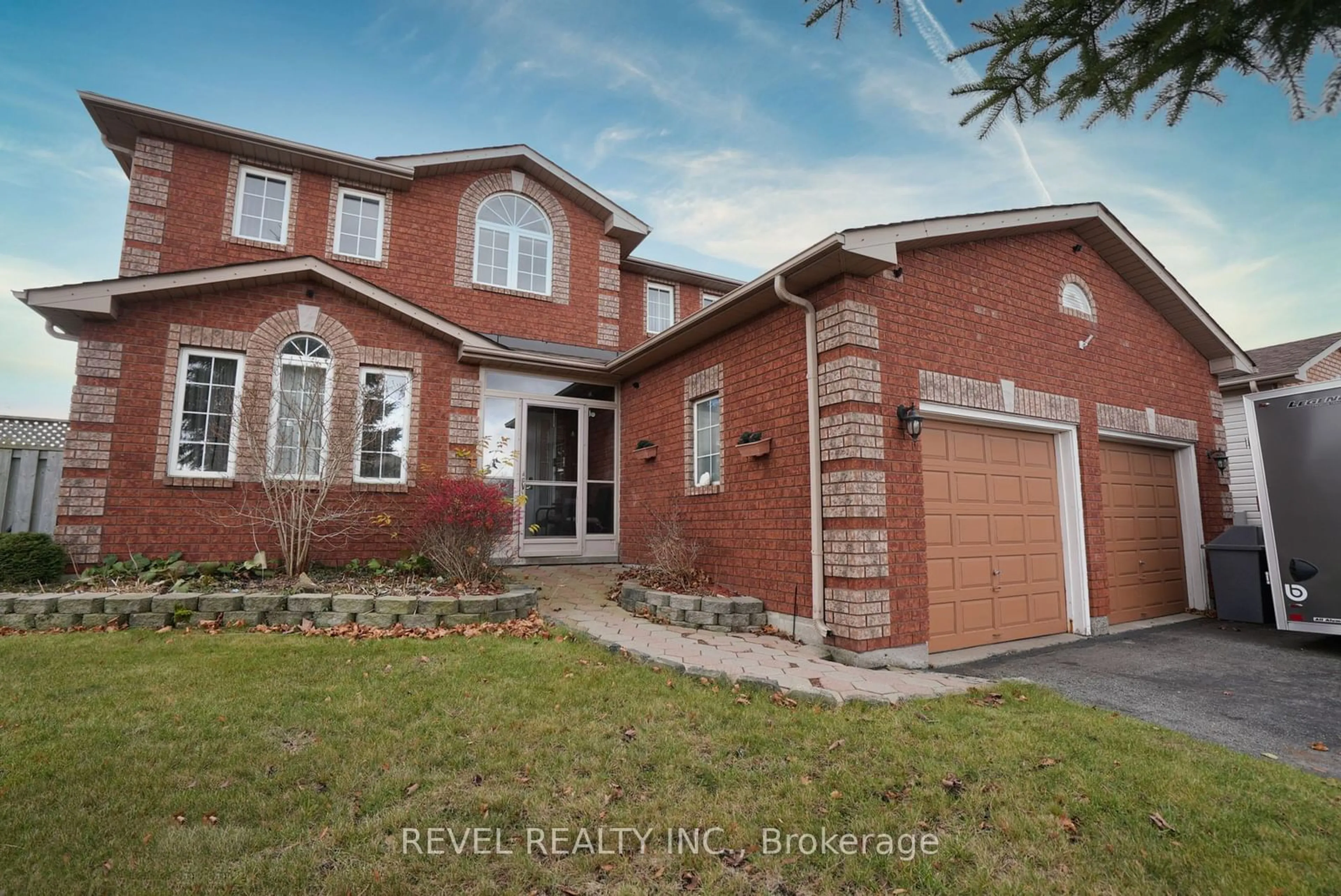 Frontside or backside of a home, the street view for 1 Farmstead Cres, Barrie Ontario L4N 8S3