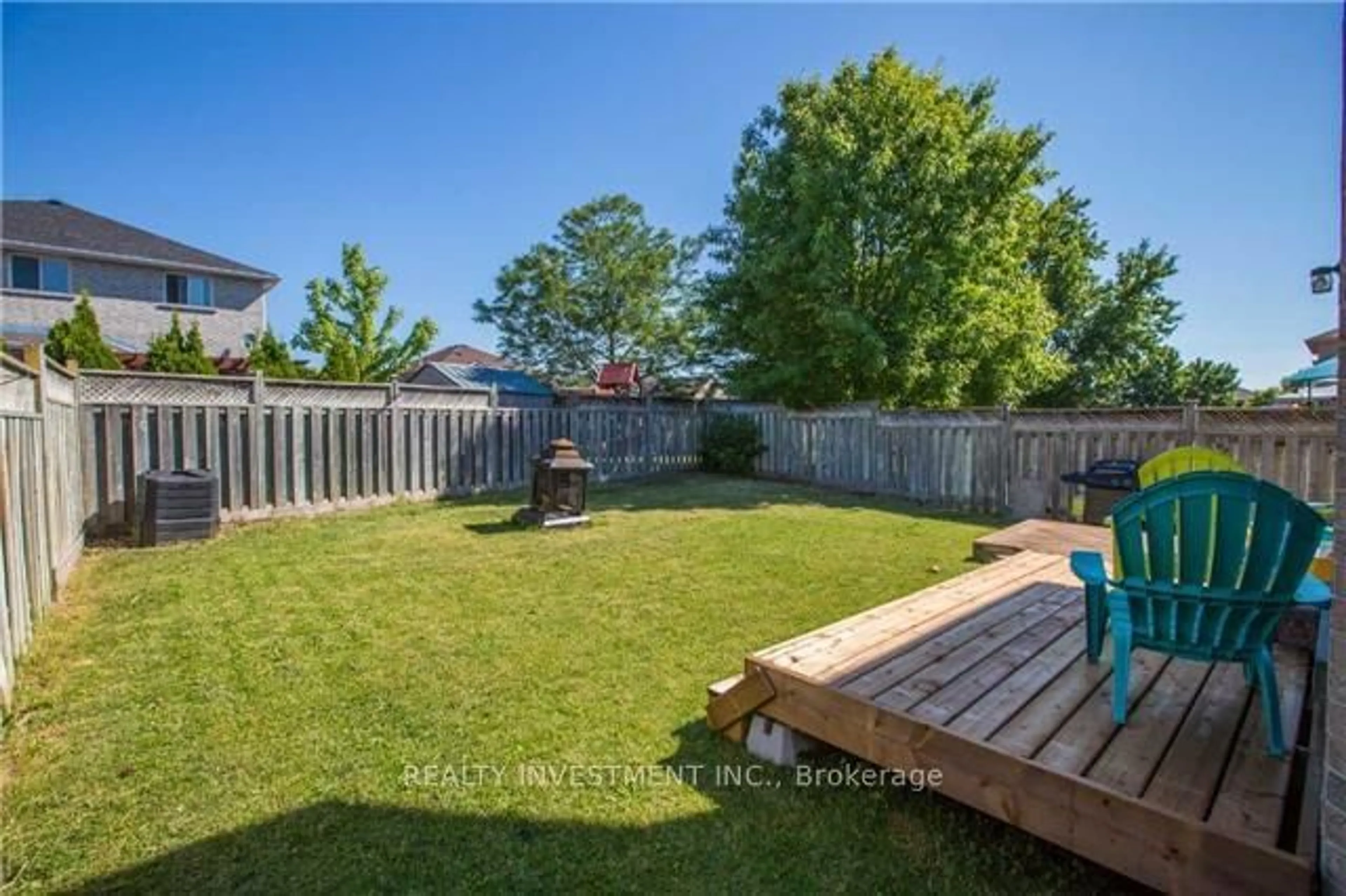 Patio, the fenced backyard for 44 Widgeon St, Barrie Ontario L4N 8W5