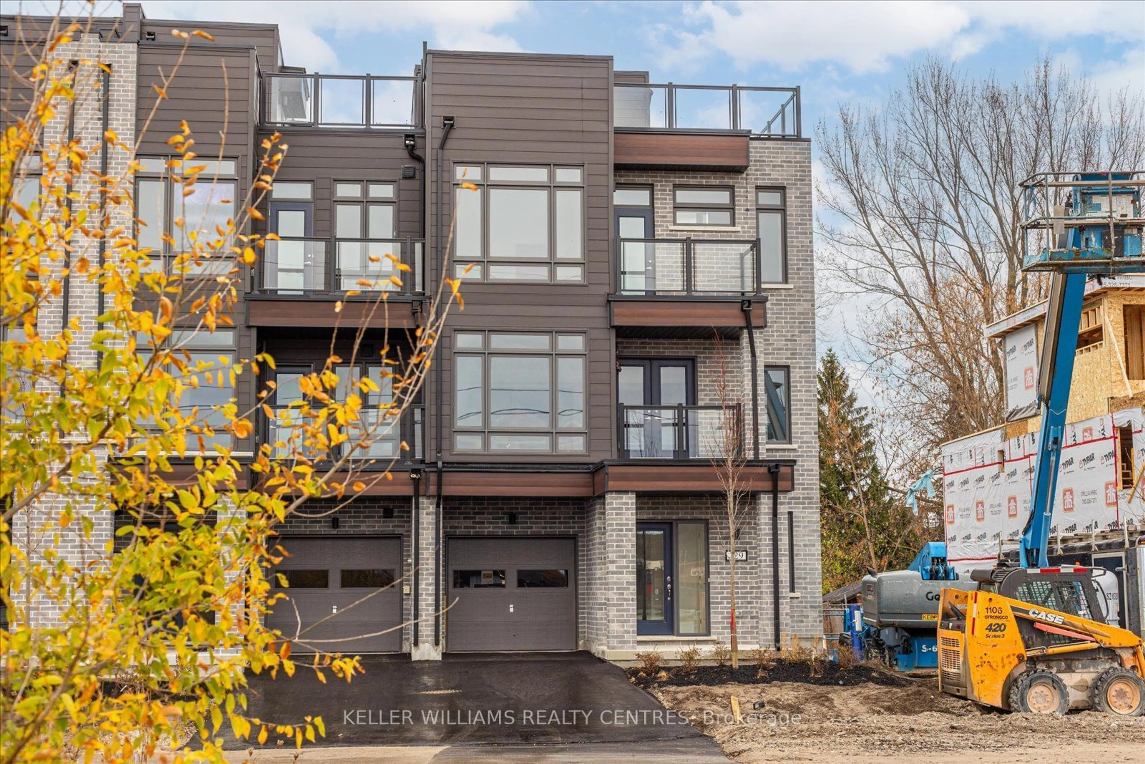 A pic from exterior of the house or condo, the front or back of building for 129 Colborne St, Orillia Ontario L3V 8P6