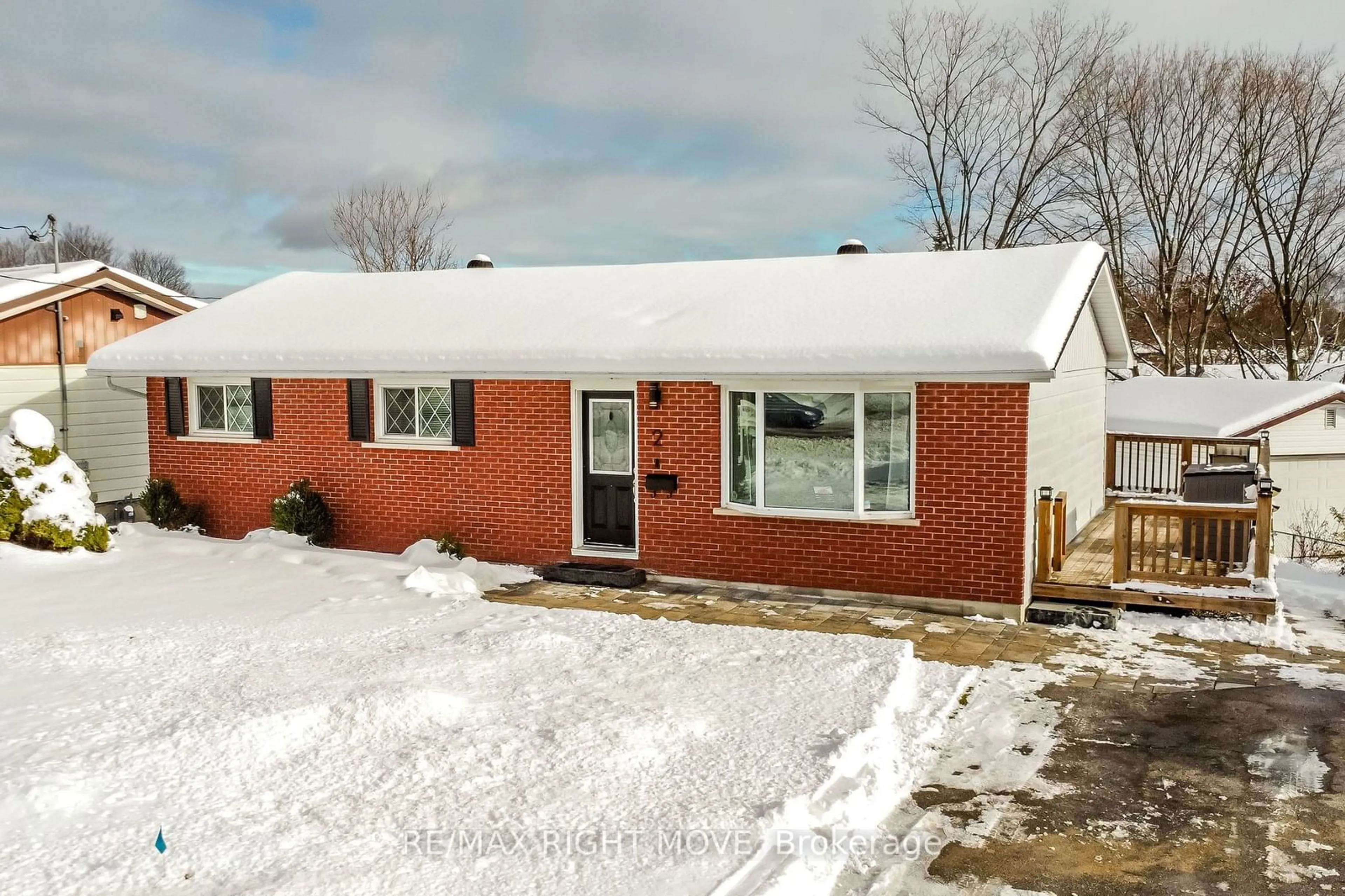 Home with brick exterior material for 2 Walker Ave, Orillia Ontario L3V 6G7