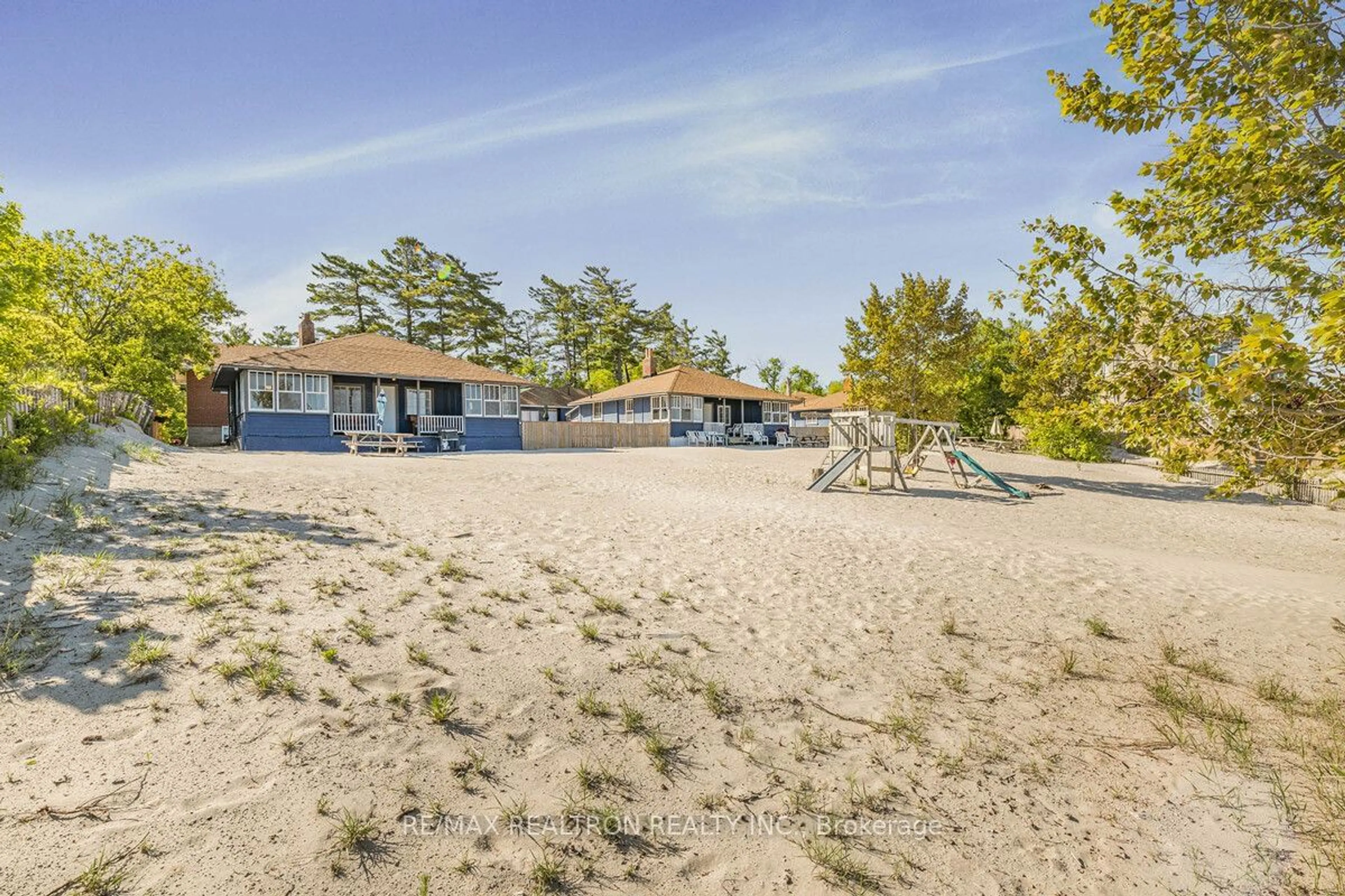 A pic from exterior of the house or condo, cottage for 11 12th St, Wasaga Beach Ontario L9Z 2J9