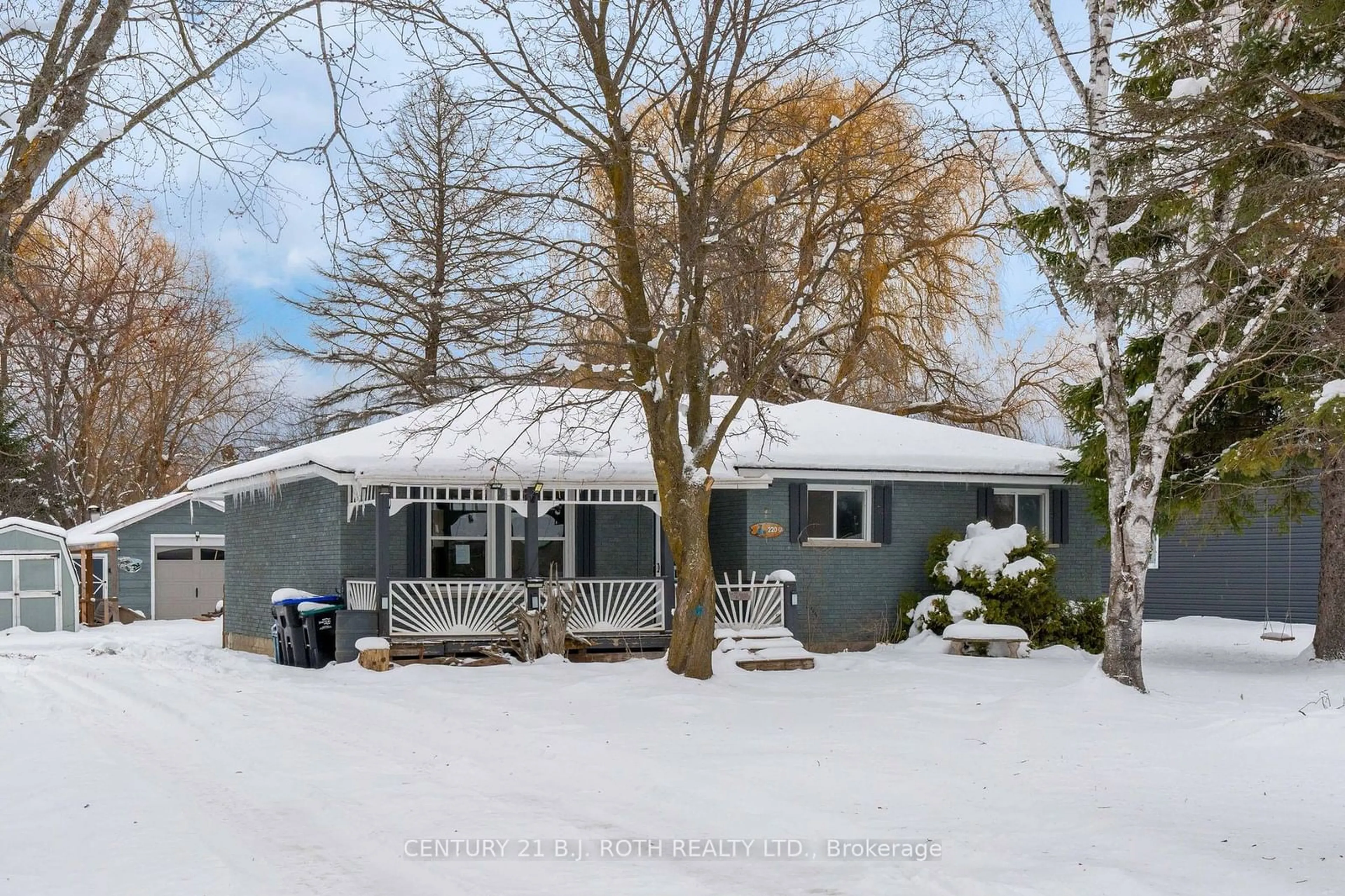 Frontside or backside of a home, cottage for 220 Margaret St, Clearview Ontario L0M 1S0