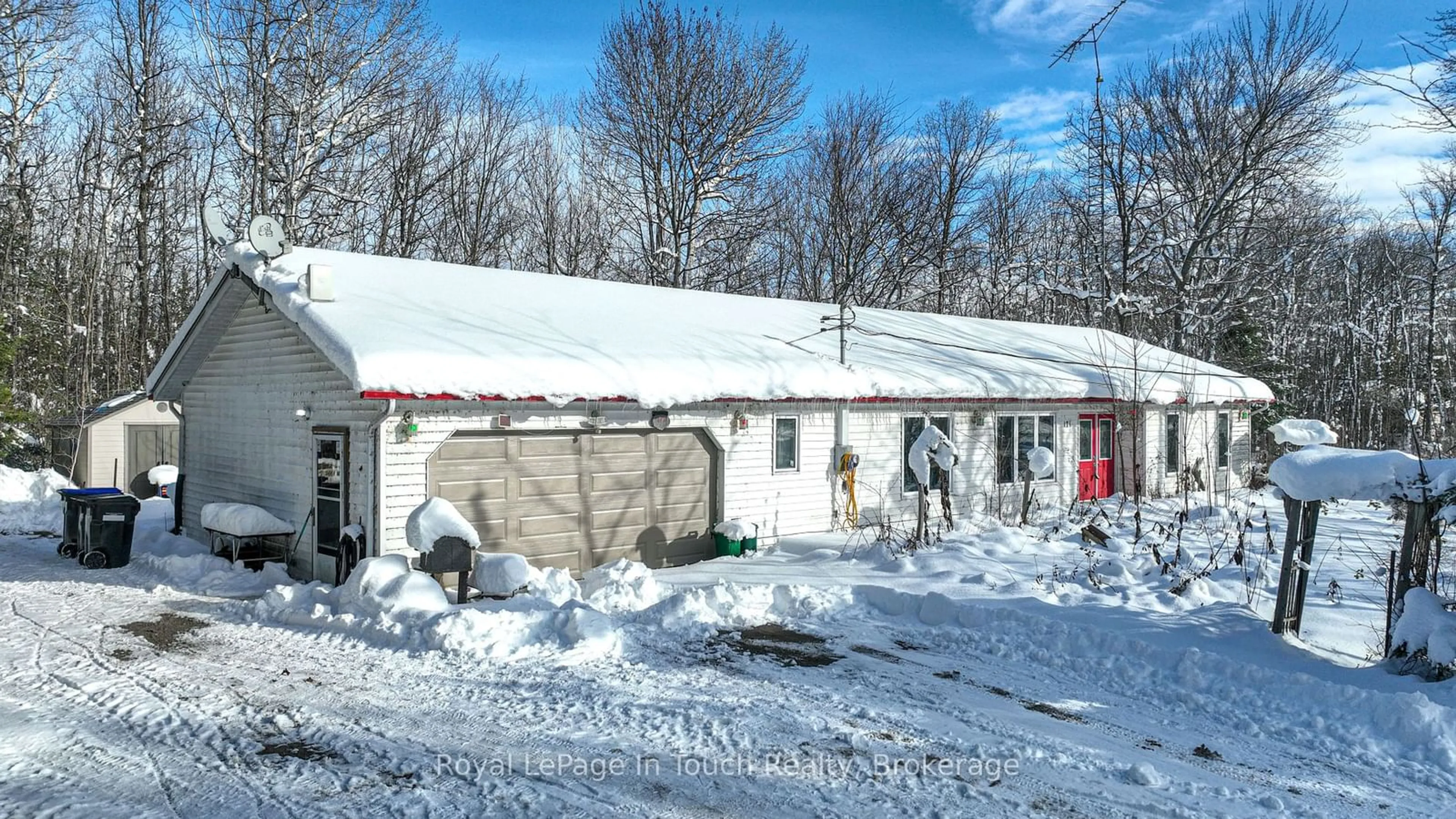 A pic from exterior of the house or condo, cottage for 171 Duck Bay Rd, Tay Ontario L0K 2C0